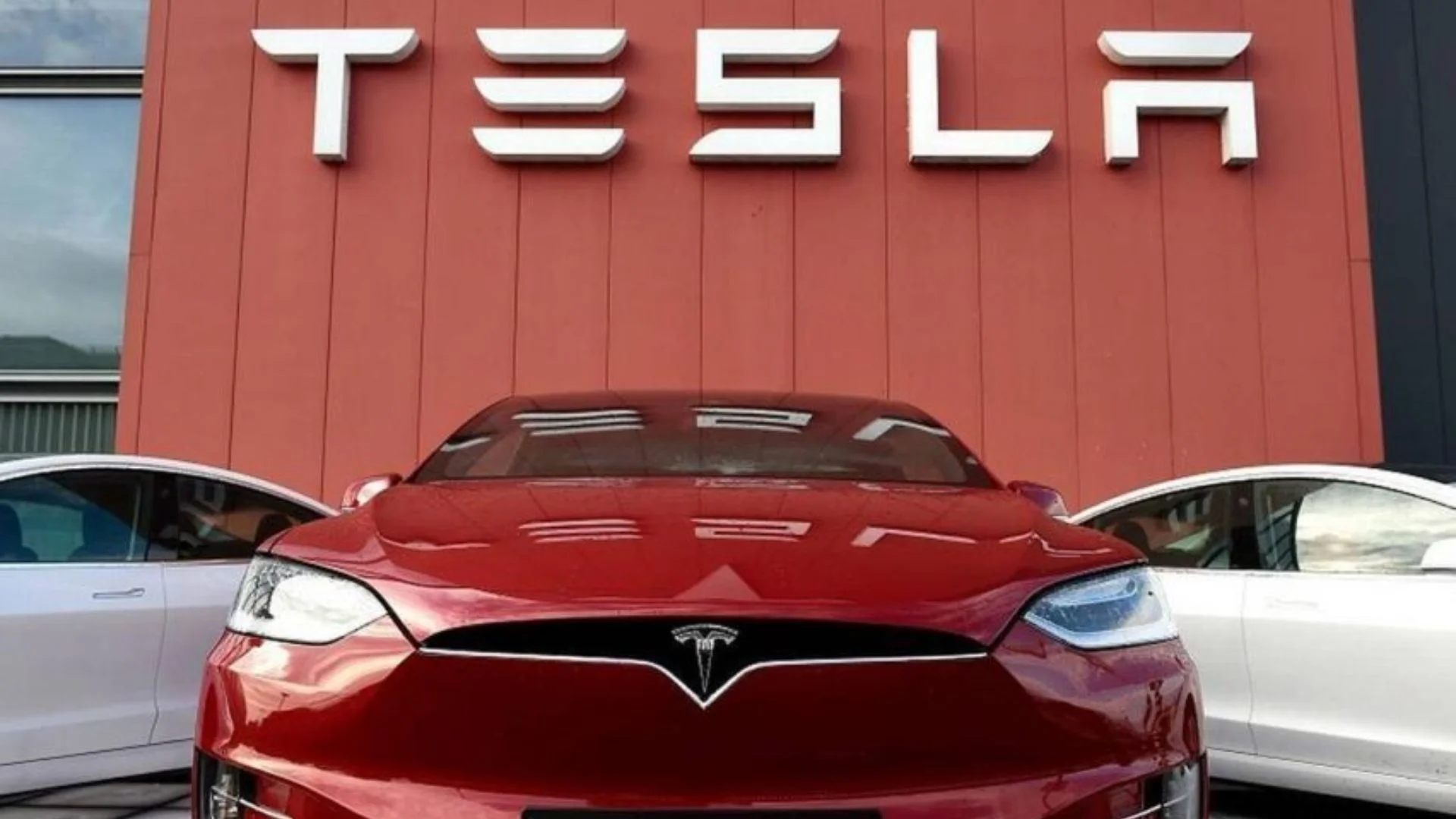 Tesla Directors To Return 9M After Court Approves Overpaid Compensation Settlement