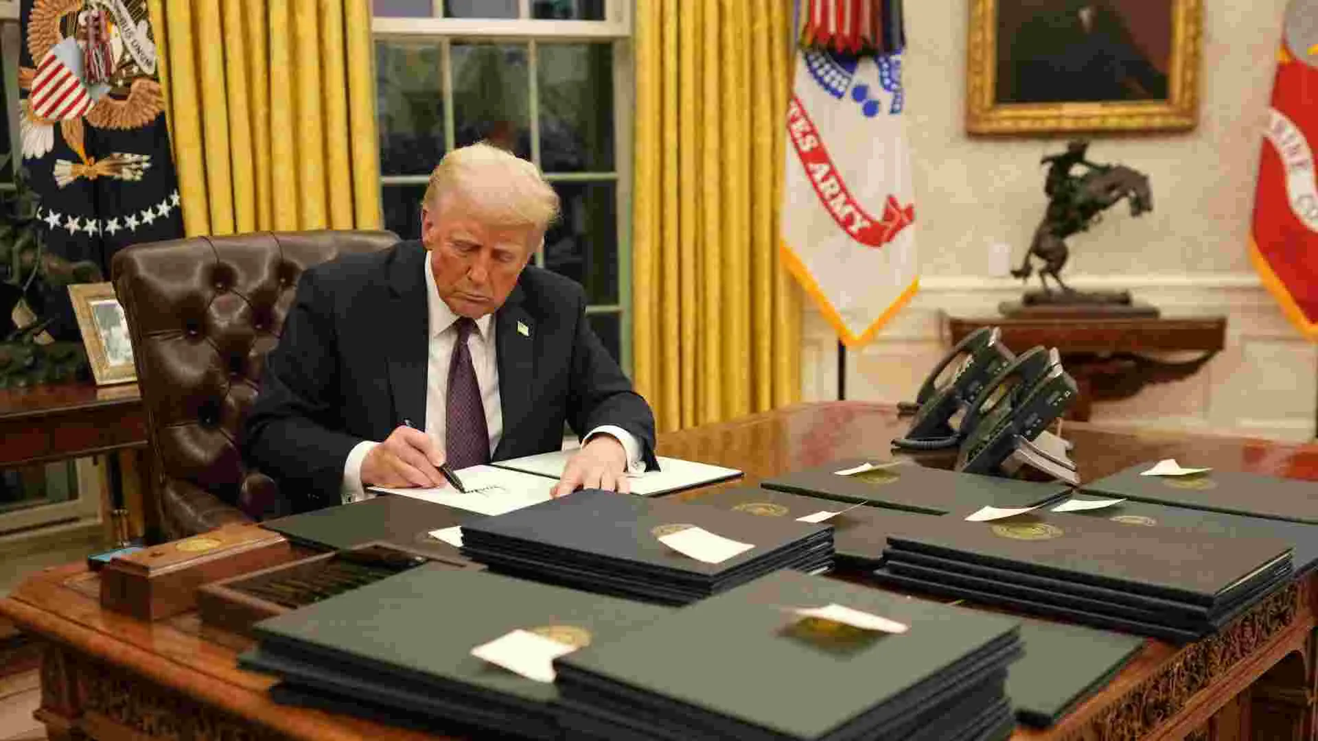 Trump Confirms 25% Tariffs on Canada and Mexico