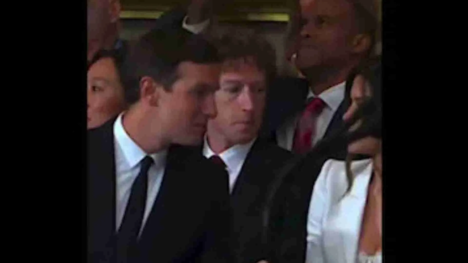 Viral Moment: Mark Zuckerberg Caught Staring At Lauren Sánchez’s Cleavage During Trump’s Inauguration | WATCH