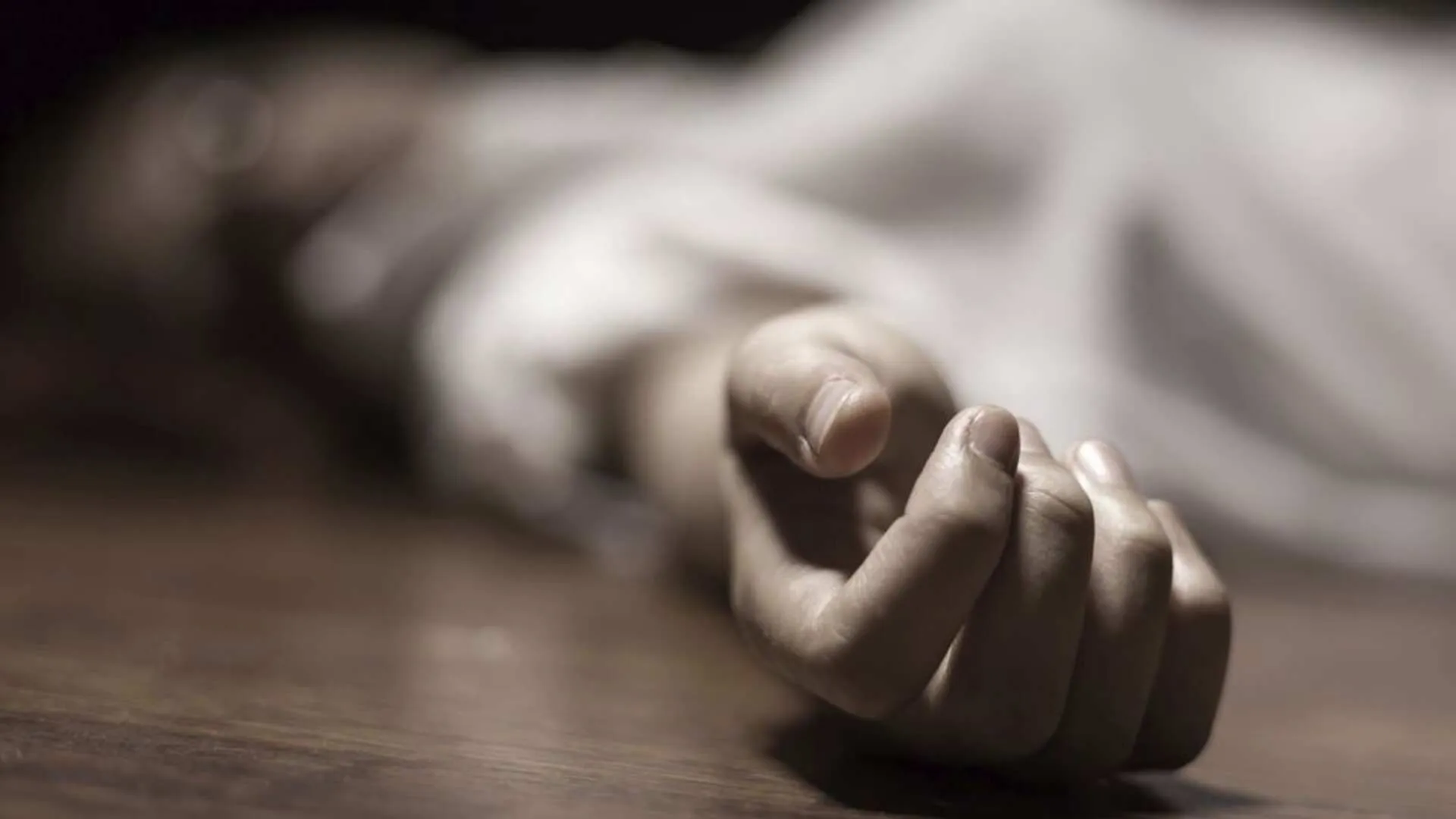 Delhi Bakery Owner Dies by Suicide Amid Marital and Business Dispute