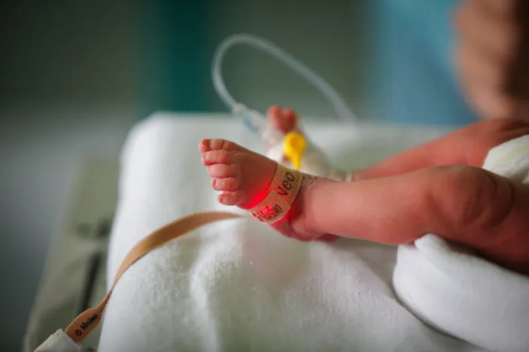 Indian Moms Rush for Premature Deliveries in U.S.: A Risky Bid for Birthright Citizenship