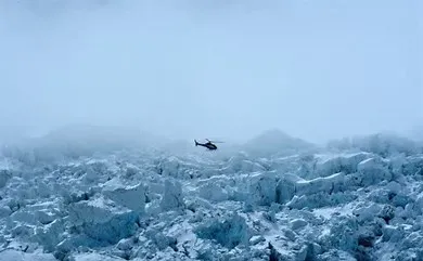 Nepal Suspends Helicopter Services in Everest Region