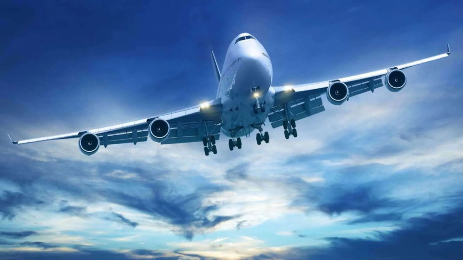 Airlines to Slash Flight Fares by 50% for Maha Kumbh 2025, Confirms Aviation Minister: Report