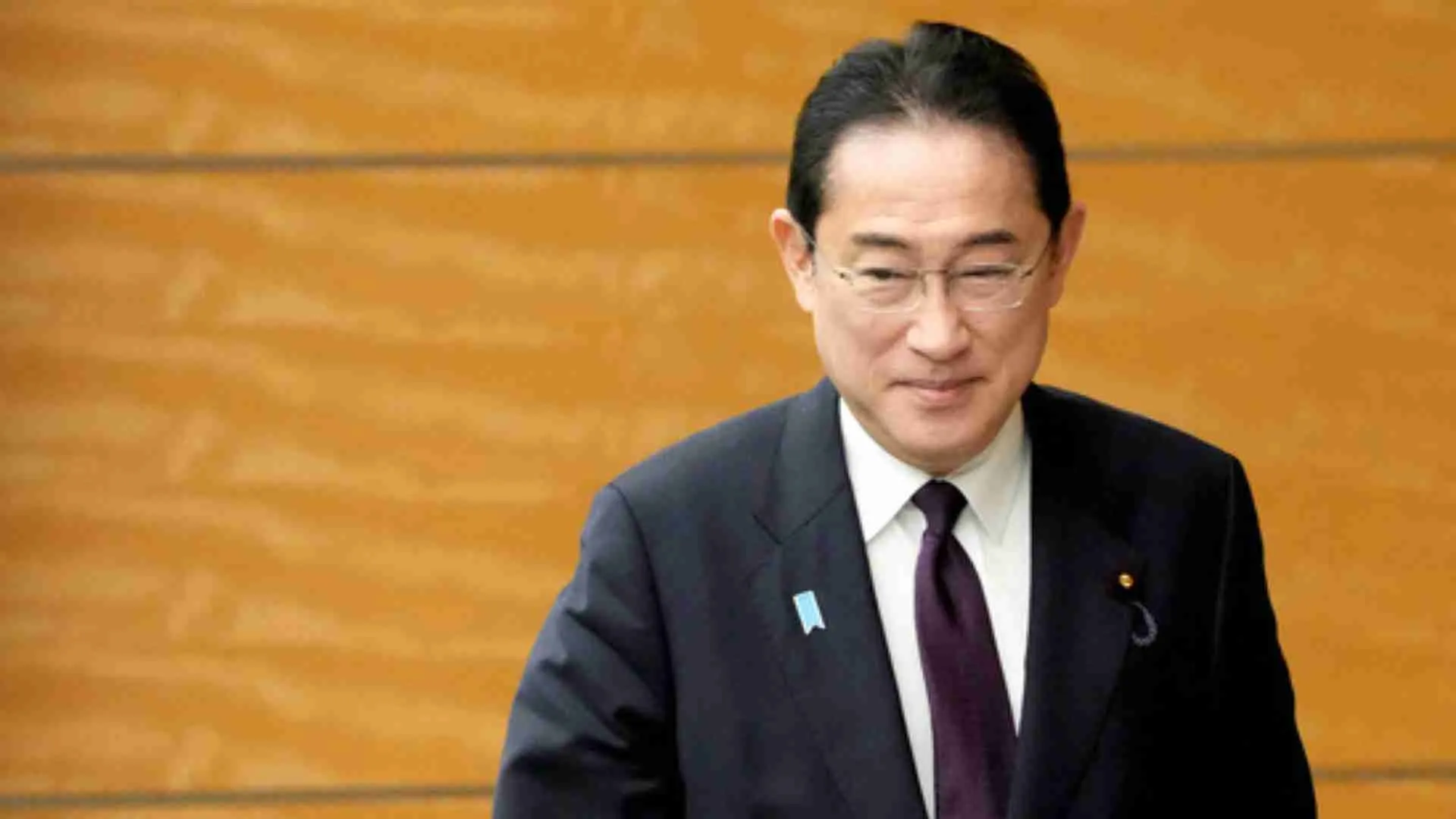 Attempted Murder? Man Who Targeted Japan’s Ex-PM Kishida Faces 10-Year Prison Sentence!