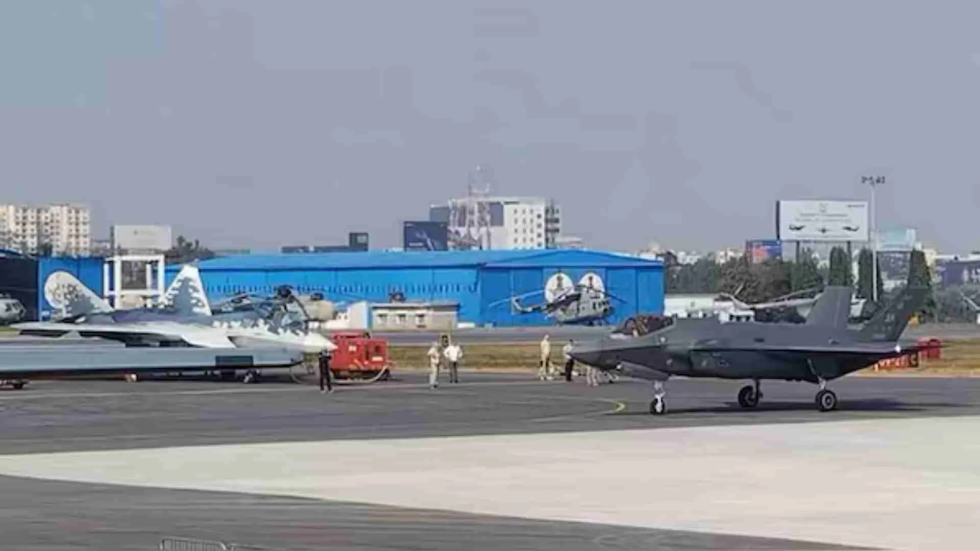 Fighter Jet Showdown! SU-57 Vs. F-35: What’s Brewing At Aero India 2025? | WATCH