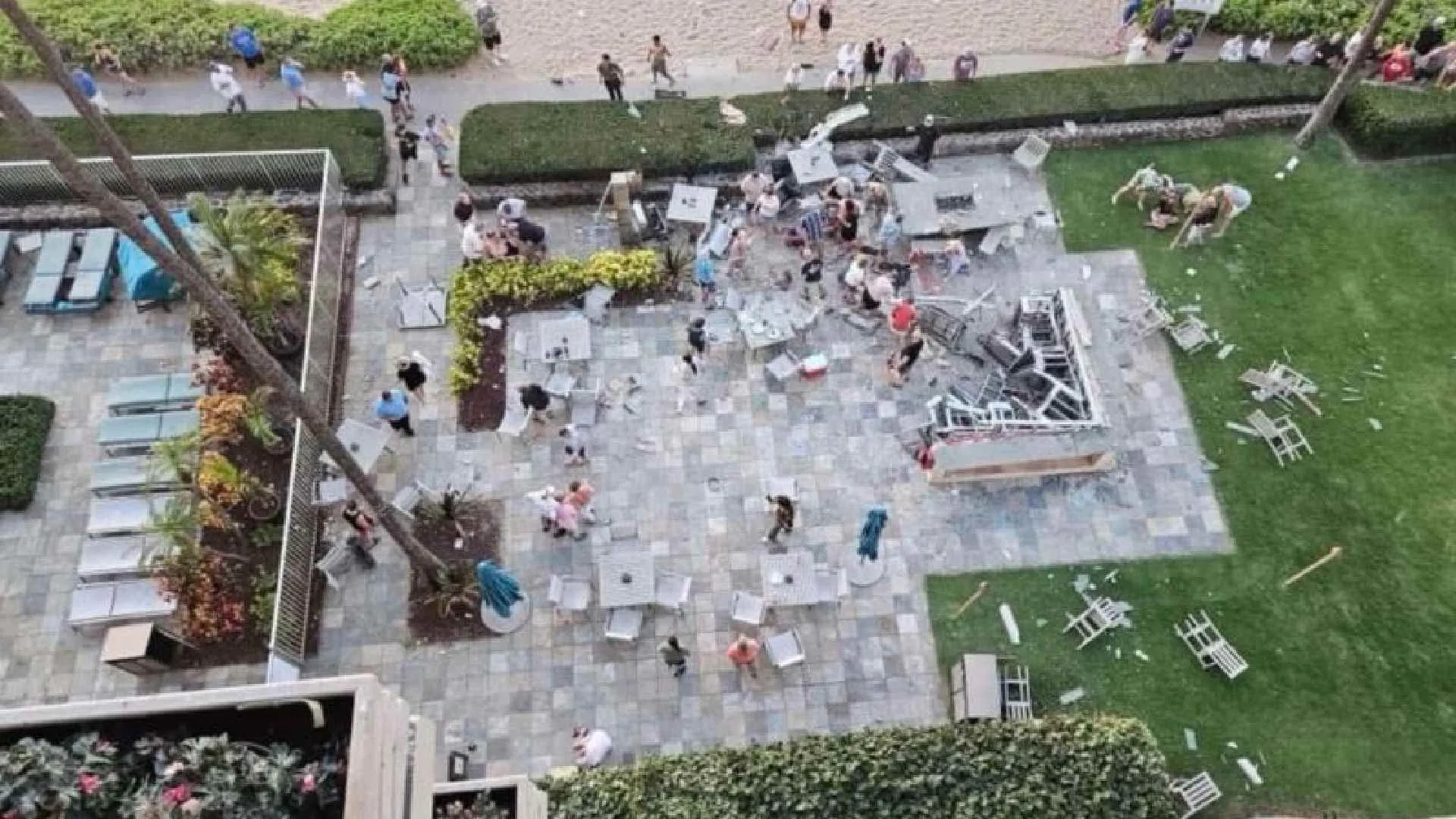 Hawaii Beachside Resort Explosion Injures 7, Scatters Debris | Watch