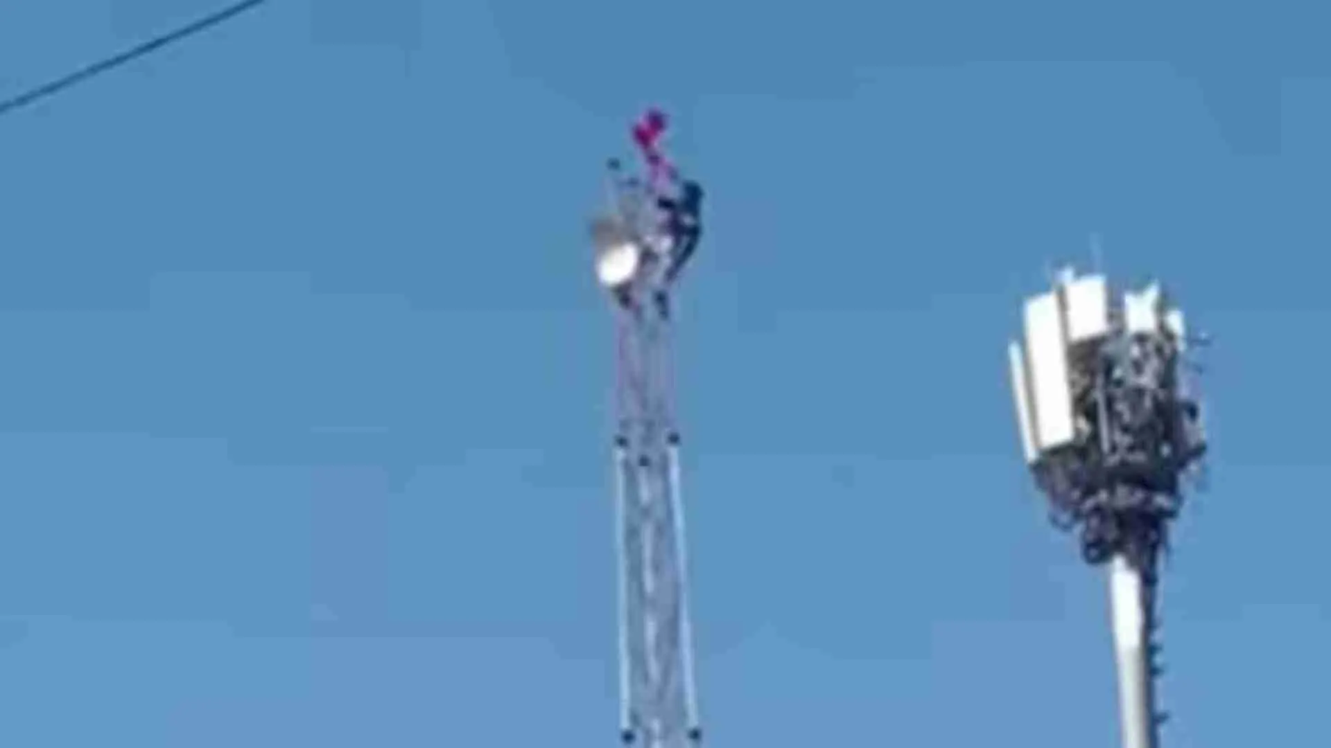 High On Danger: Drunk Man Climbs Mobile Tower In Bhopal | WATCH