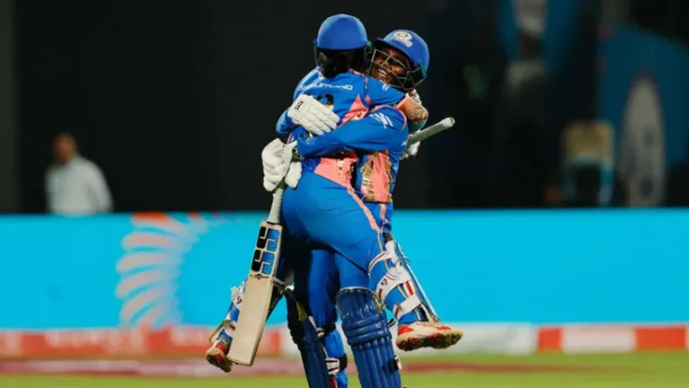 TATA WPL 2025: Amanjot Kaur’s Nerves of Steel Guide Mumbai Indians to a Stunning Win Over RCB
