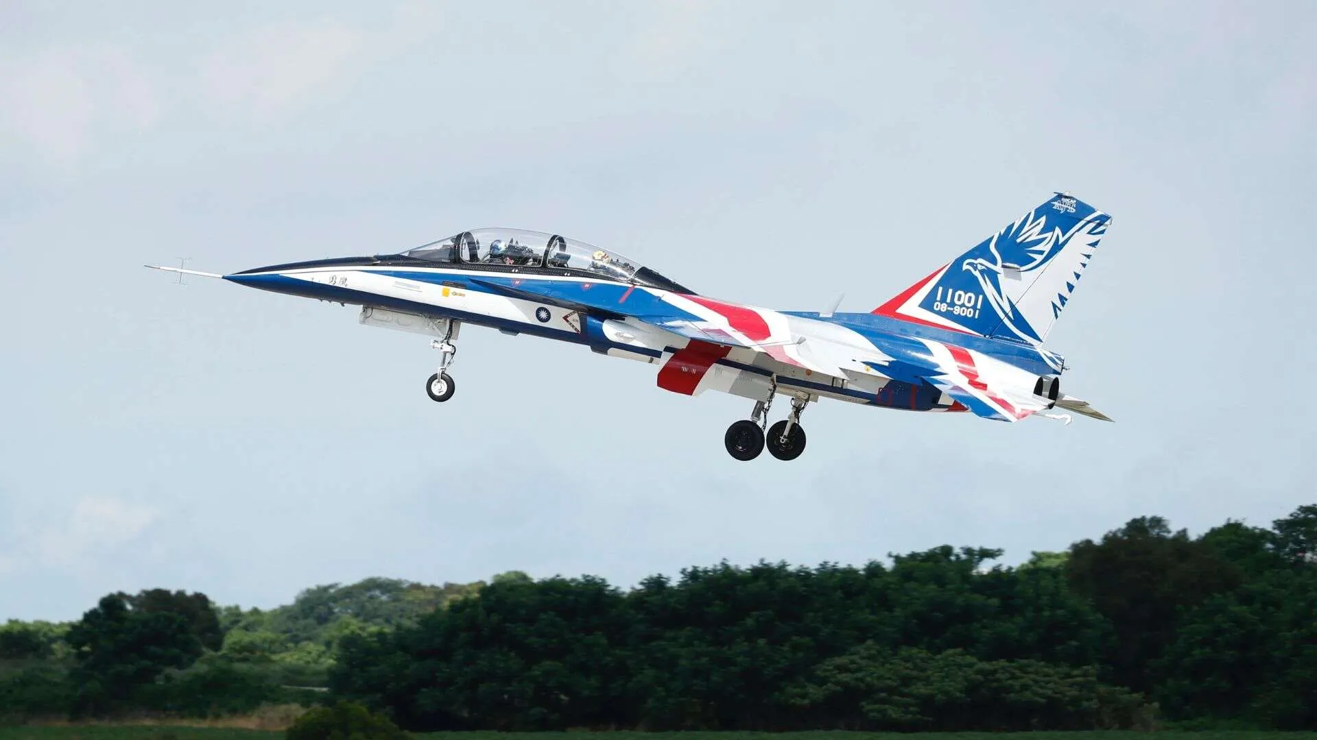 Taiwan Grounds Indigenous Trainer Jets After Brave Eagle Crash Amid Ongoing Chinese Military Pressure