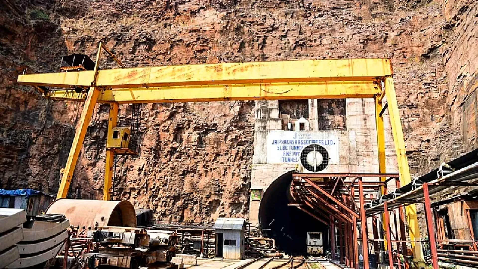 Telangana Tunnel Disaster: NDRF, Army Teams Begin SLBC Rescue Operation