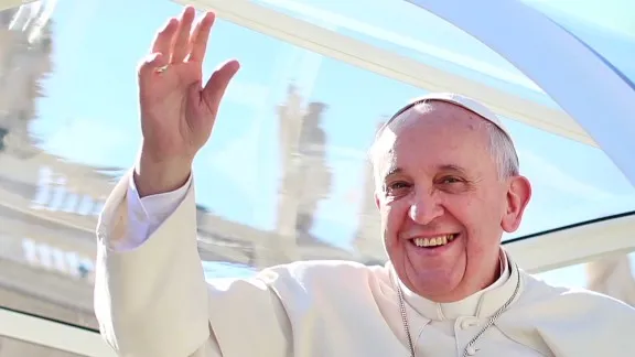 Pope Francis Battles Double Pneumonia & Kidney Issues: Vatican Update