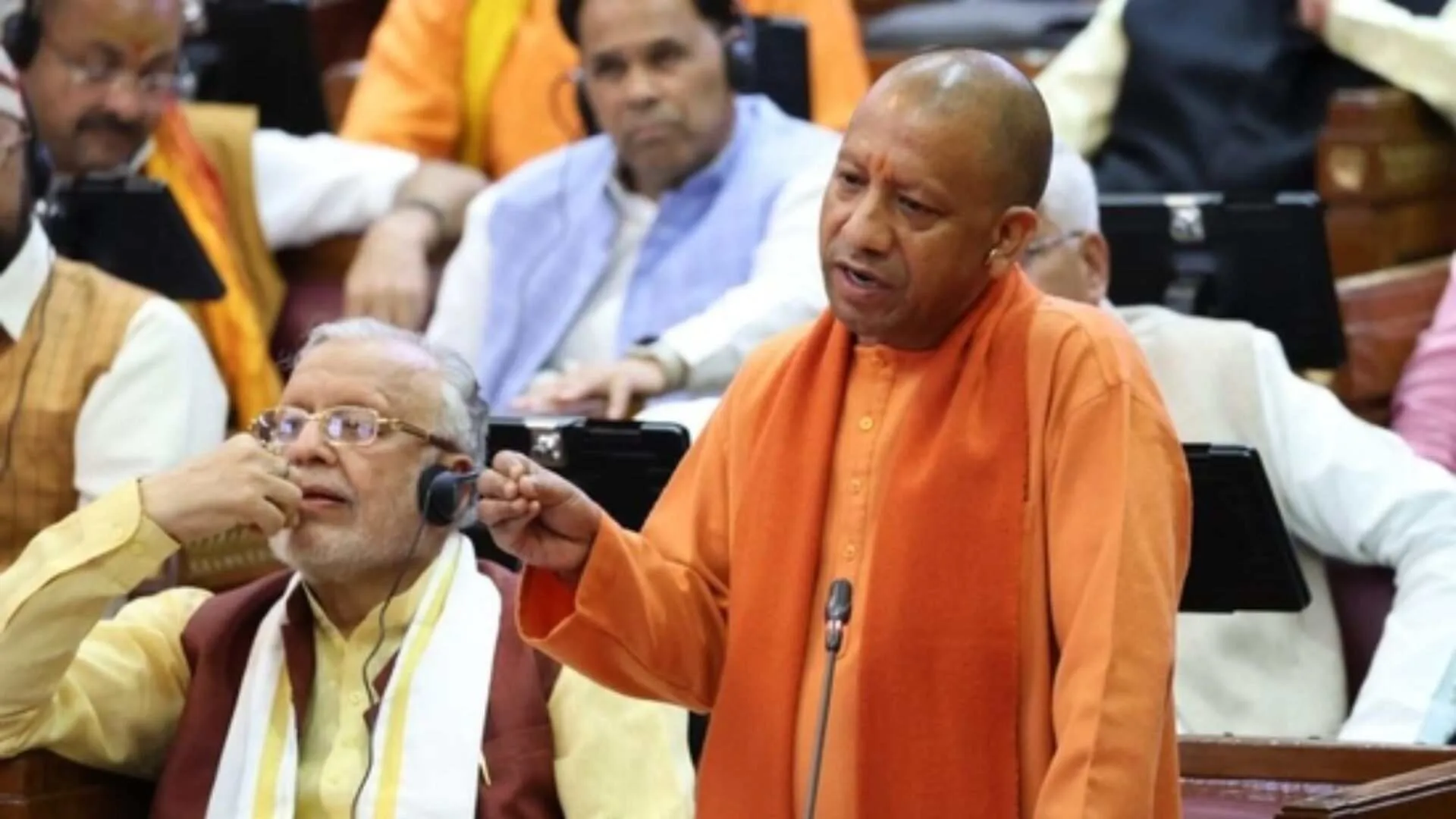 Boatman Earns Rs. 30 Crore During Maha Kumbh, CM Yogi Praises