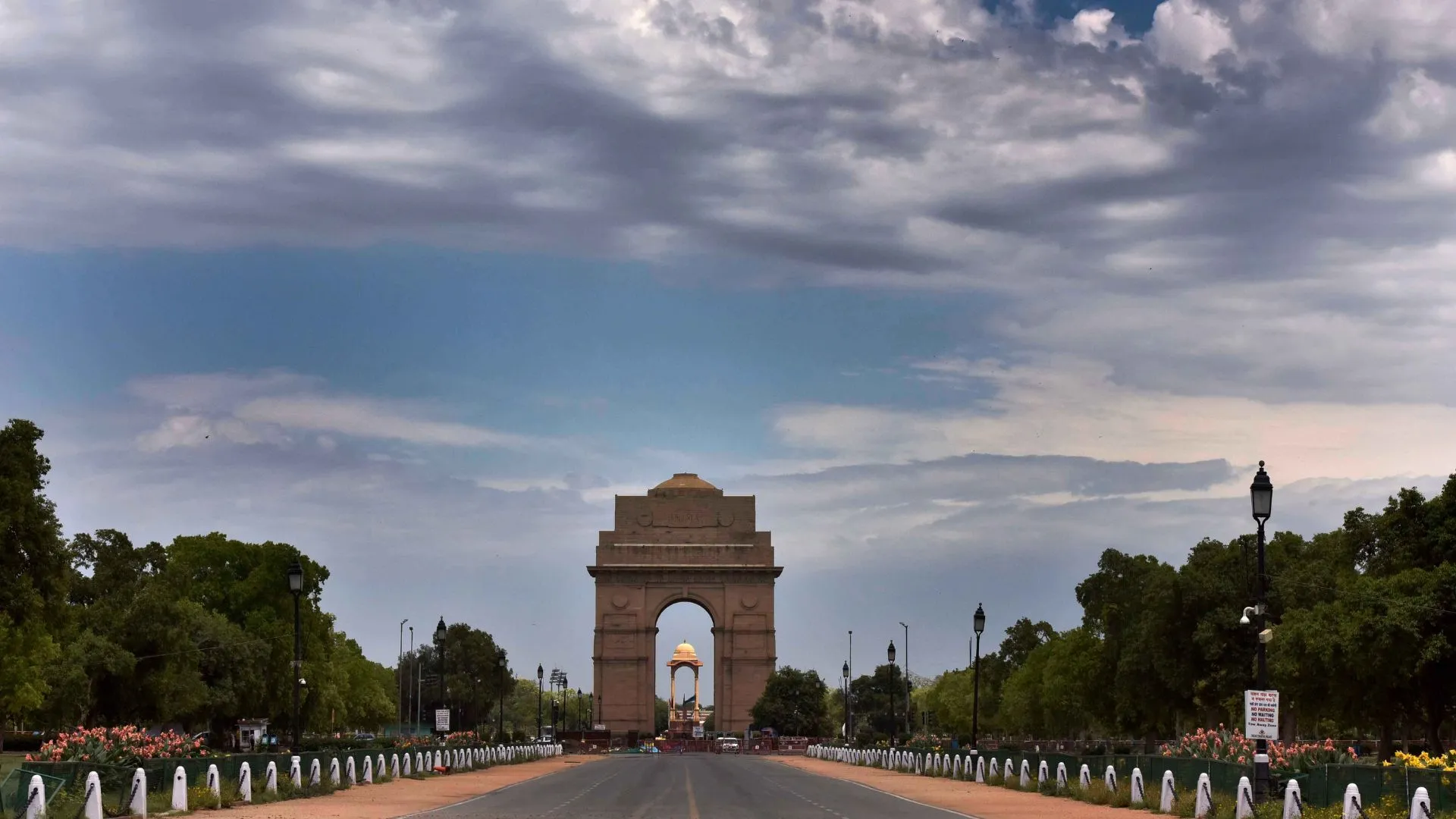 Delhi’s Air Quality Hits 3-Year Best as AQI Drops to 85, Lowest Since 2020