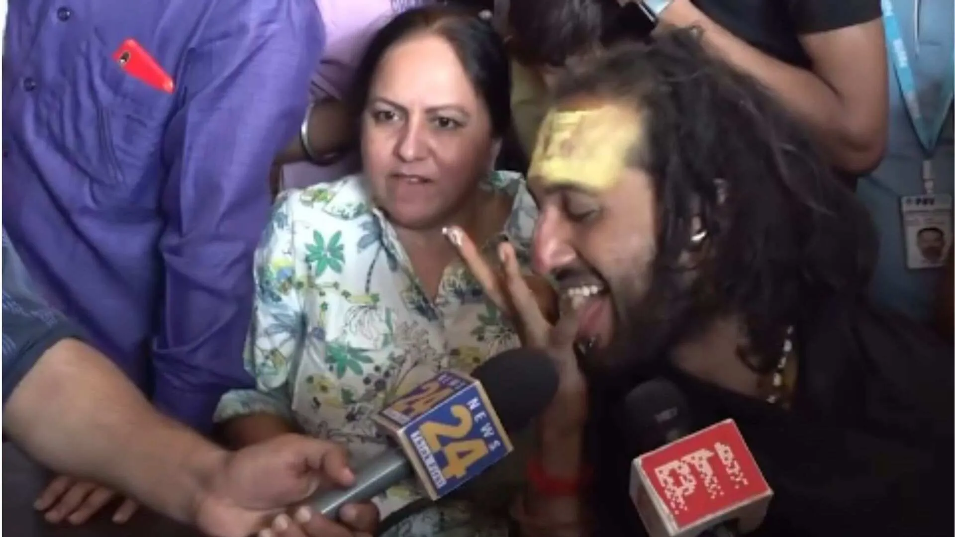 IIT Baba Celebrates his Birthday in Jaipur | WATCH