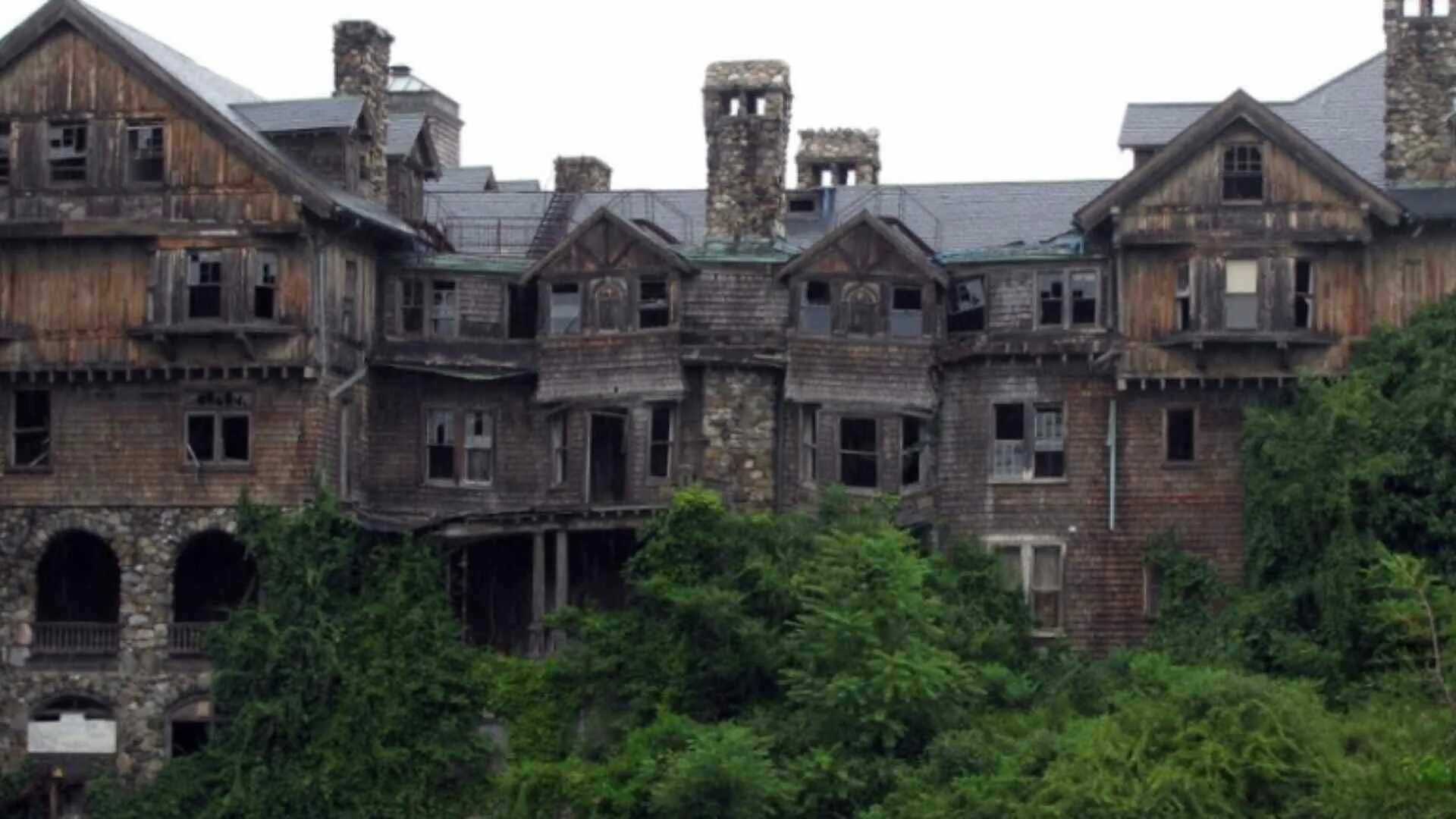Eerie Sounds, Ghostly Labs: Hyderabad’s Most Haunted College