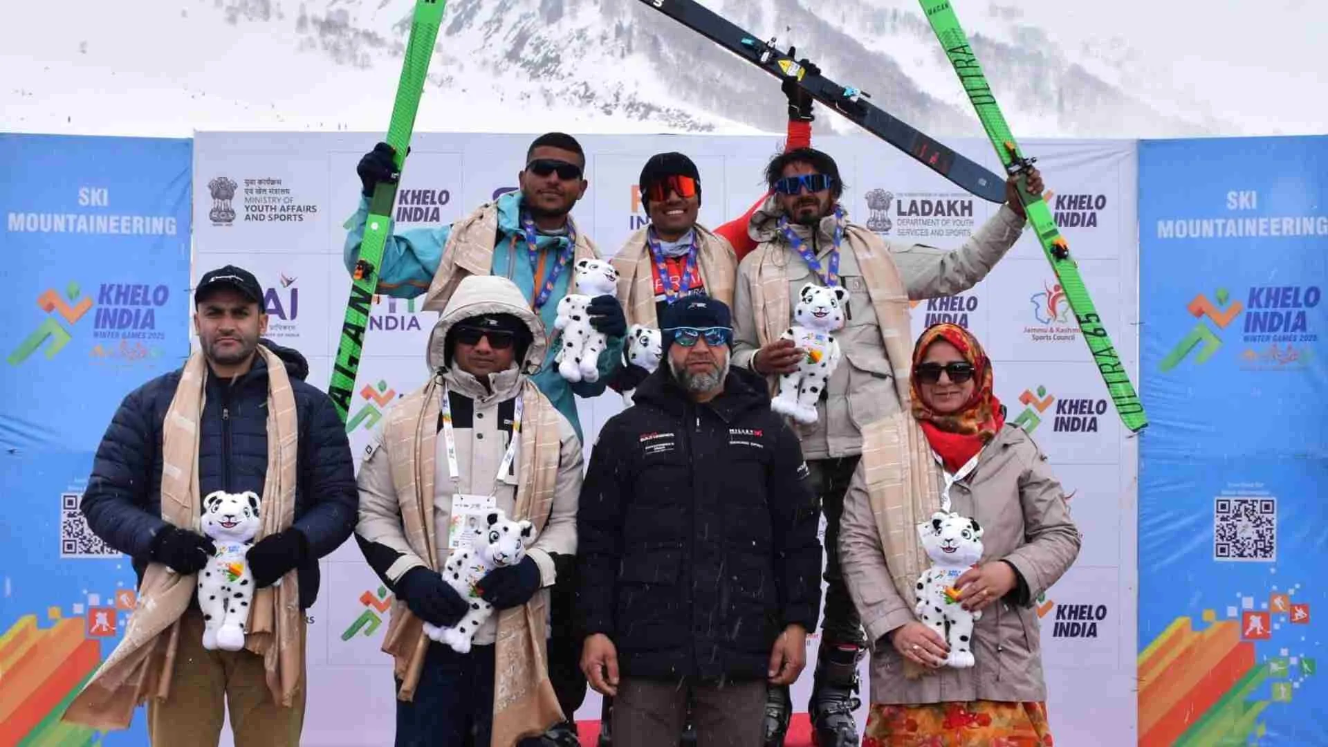 Khelo India winter games, amid snow, drizzle, athletic perseverance raises visual warmth at Gulmarg