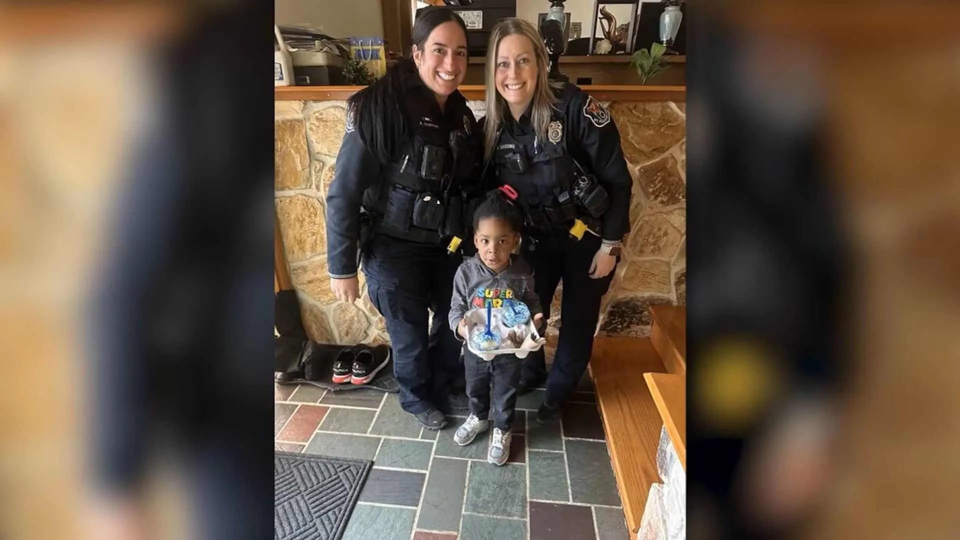 4-Year-Old Calls 911 After Mom Eats His Ice Cream, Here’s What Happened Next