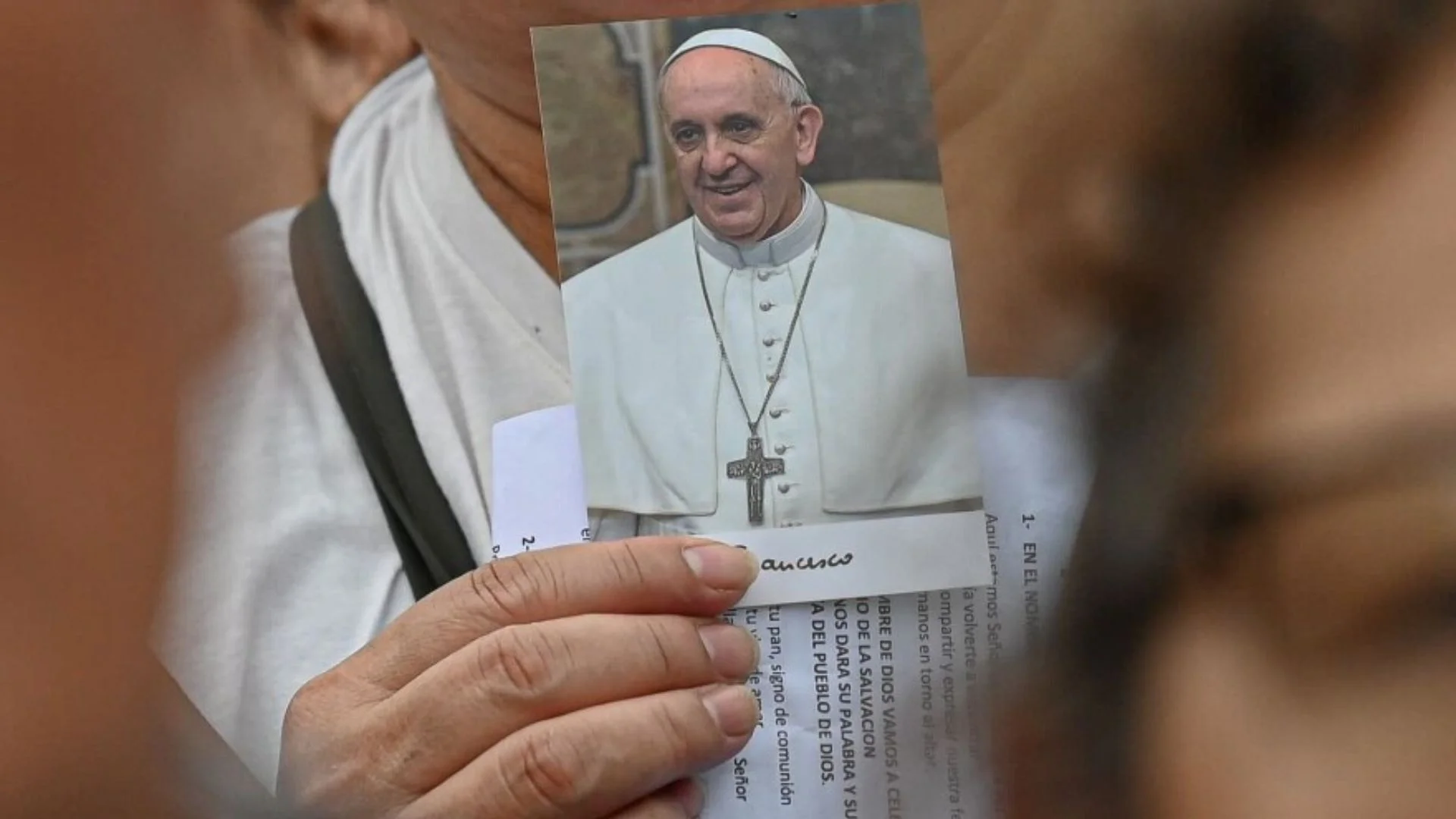 Pope Francis Experiences Severe Breathing Issues, Placed Back On Ventilation