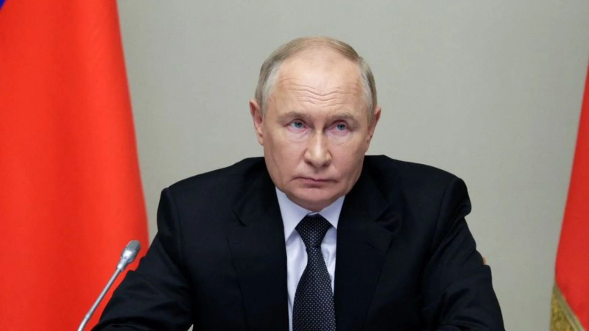 Putin Agrees To Spare Trapped Ukrainian Troops, But Only If They Surrender