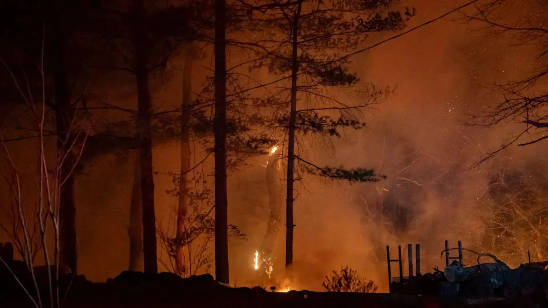 South Carolina Wildfire Doubles In Size Daily, Crews Battle To Contain It
