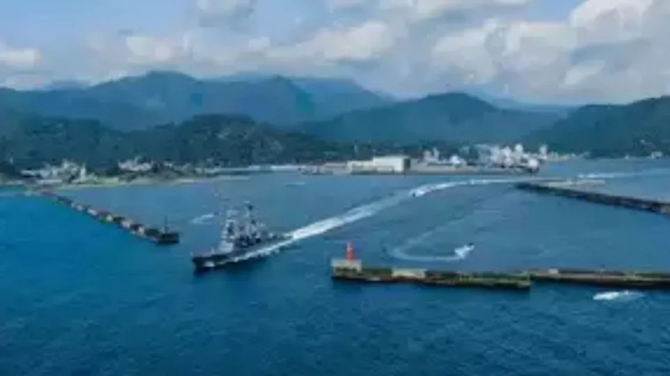 Taiwan Detects 11 Chinese Aircraft, 6 Naval Vessels, 3 Official Ships