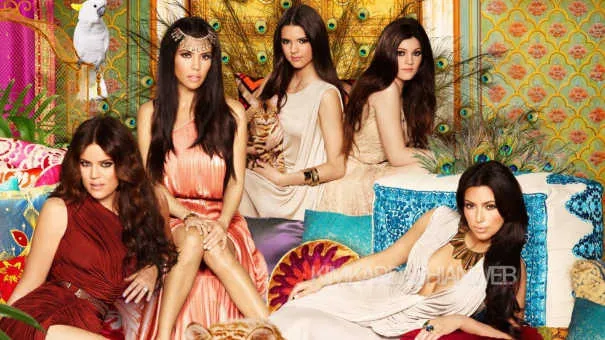 The Kardashians Season 6: Inside Kim and Khloé’s Glamorous India Trip