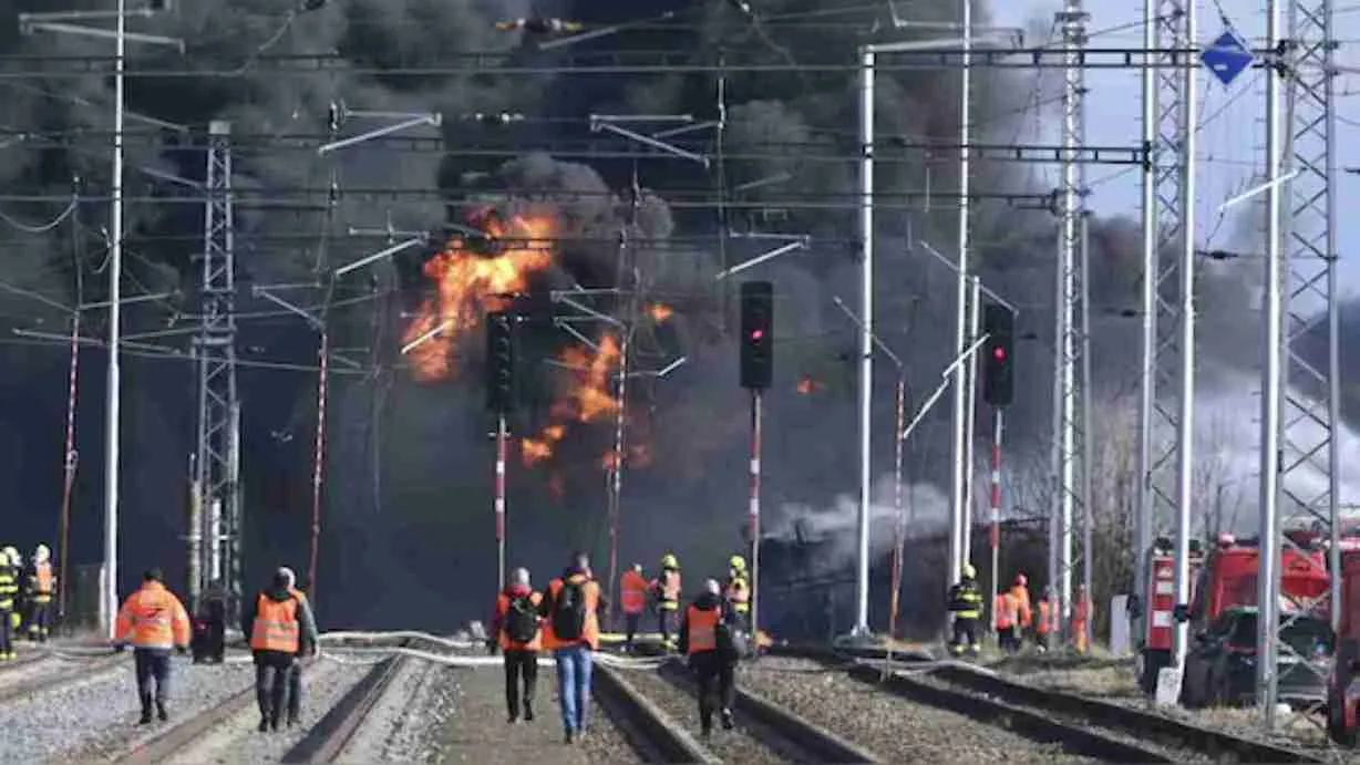 Toxic Spill Horror: Czech Republic Faces Unprecedented Environmental Catastrophe