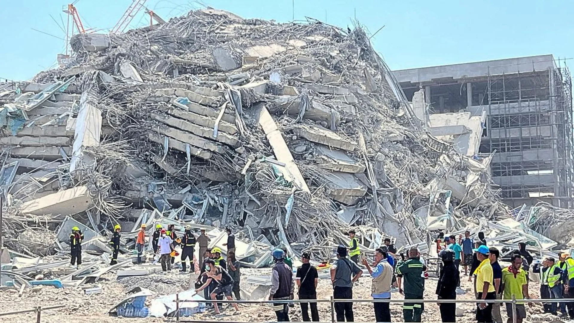 Massive 7.7 Earthquake Strikes Myanmar, Shakes Thailand & Beyond