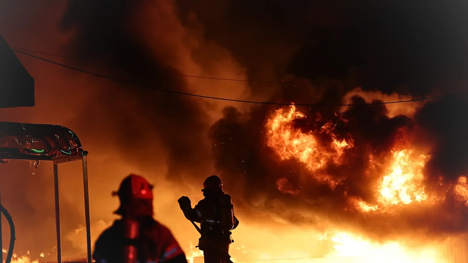 South Korea Wildfires Spread Rapidly, Thousands Forced to Evacuate