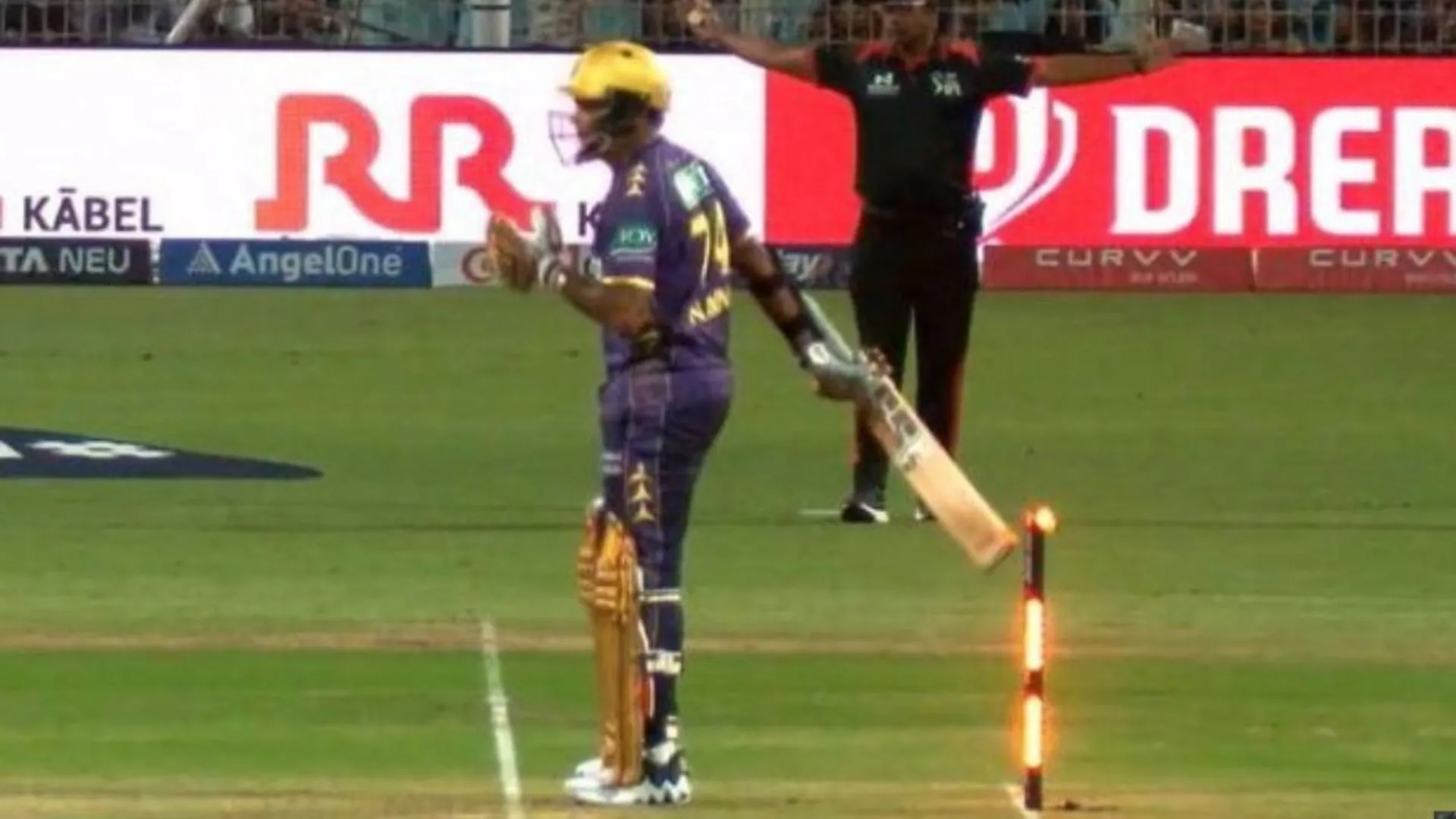 Why KKR’s Sunil Narine Wasn’t Given ‘Hit Wicket’ Despite Dislodging the Stumps vs RCB | TDG Explainer