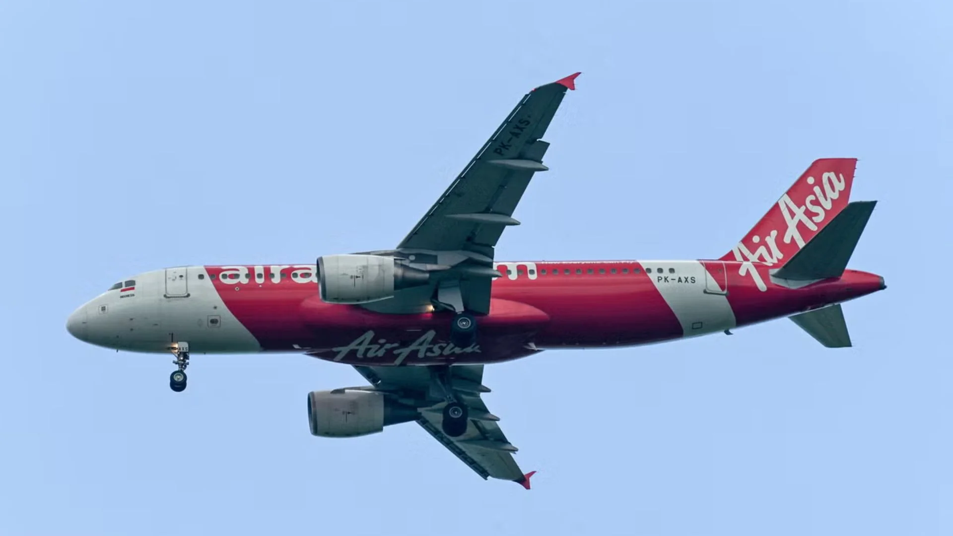 Jordanian Man Arrested After Mid-Air Emergency Exit Opened On Flight To Sydney