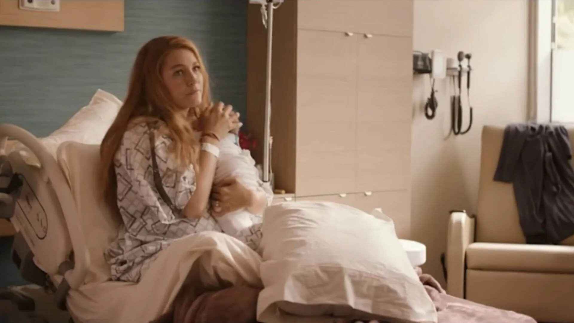 Blake Lively’s Co-Star Surprised by Her ‘Nearly Nude’ Claim in Childbirth Scene