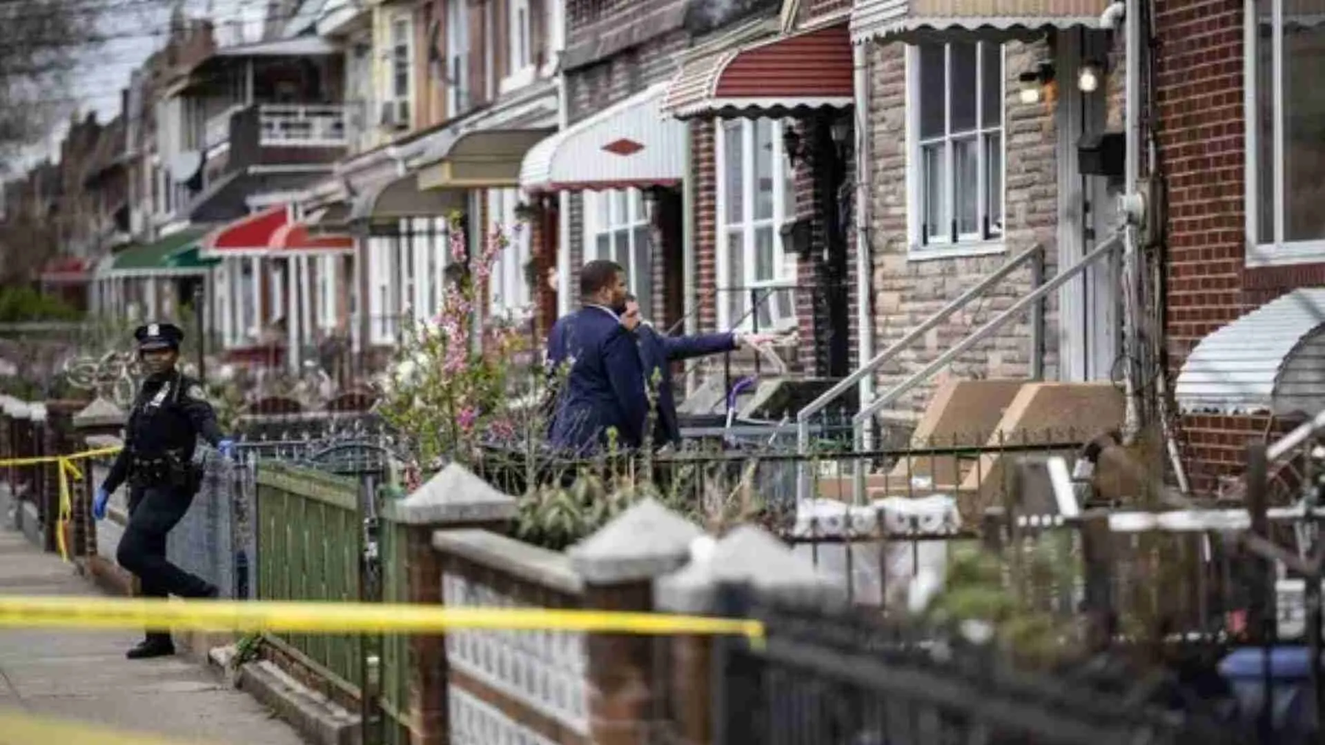 Brooklyn Man Attack 4 Girls With Meat Cleaver in Apartment