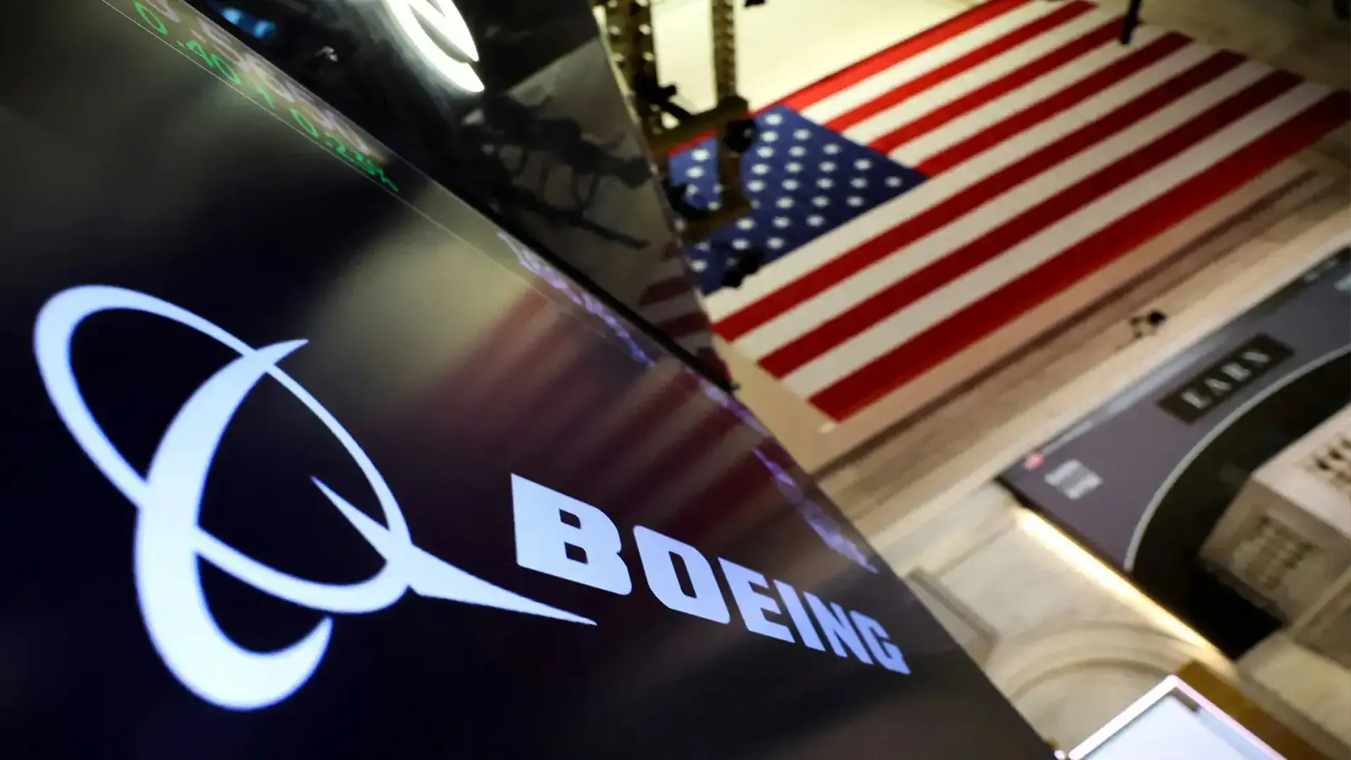 China Suspends Boeing Aircraft Imports in Response to US Tariffs