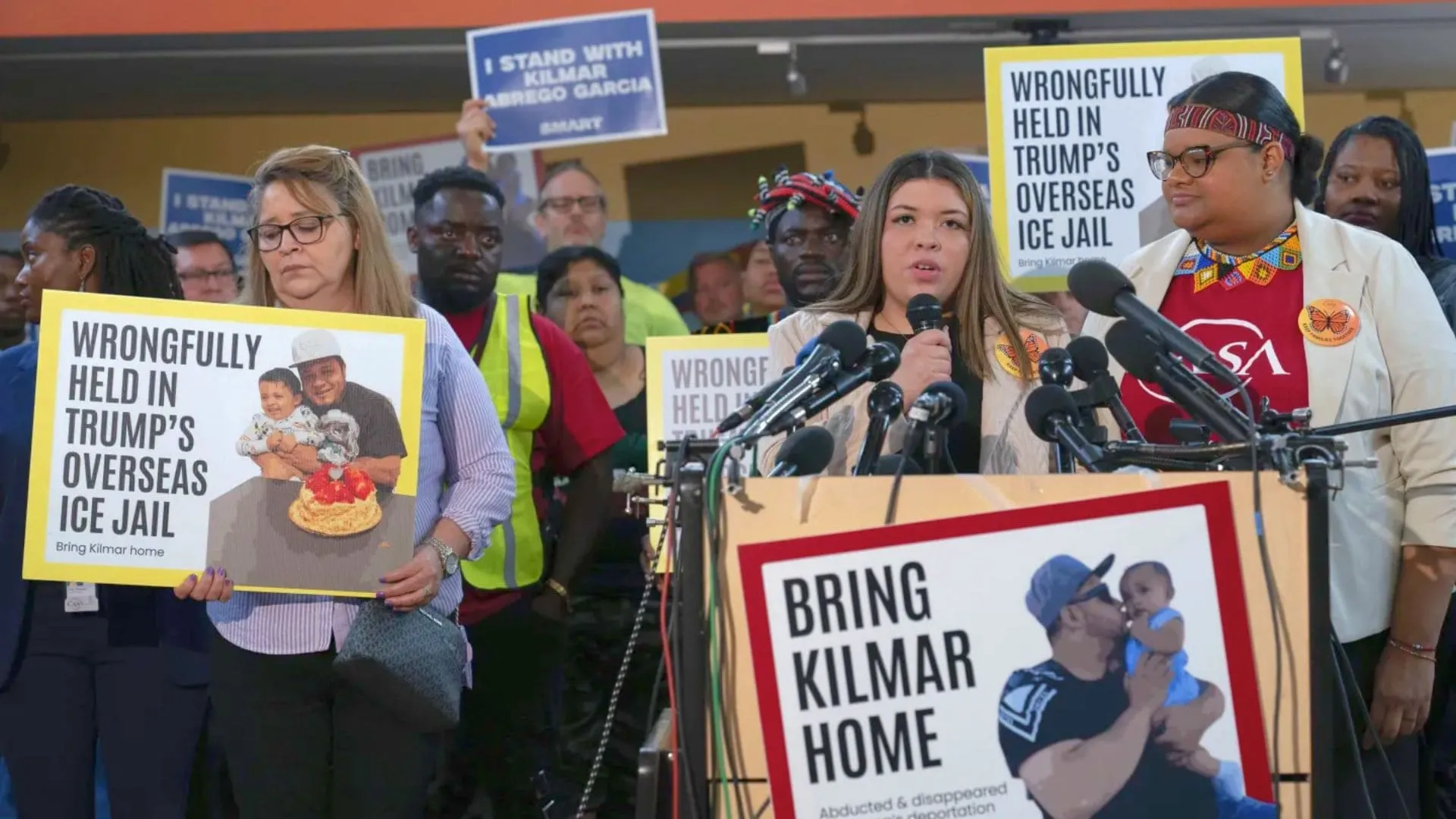 Deportation Blunder: US Citizen Sent to El Salvador Despite Ruling