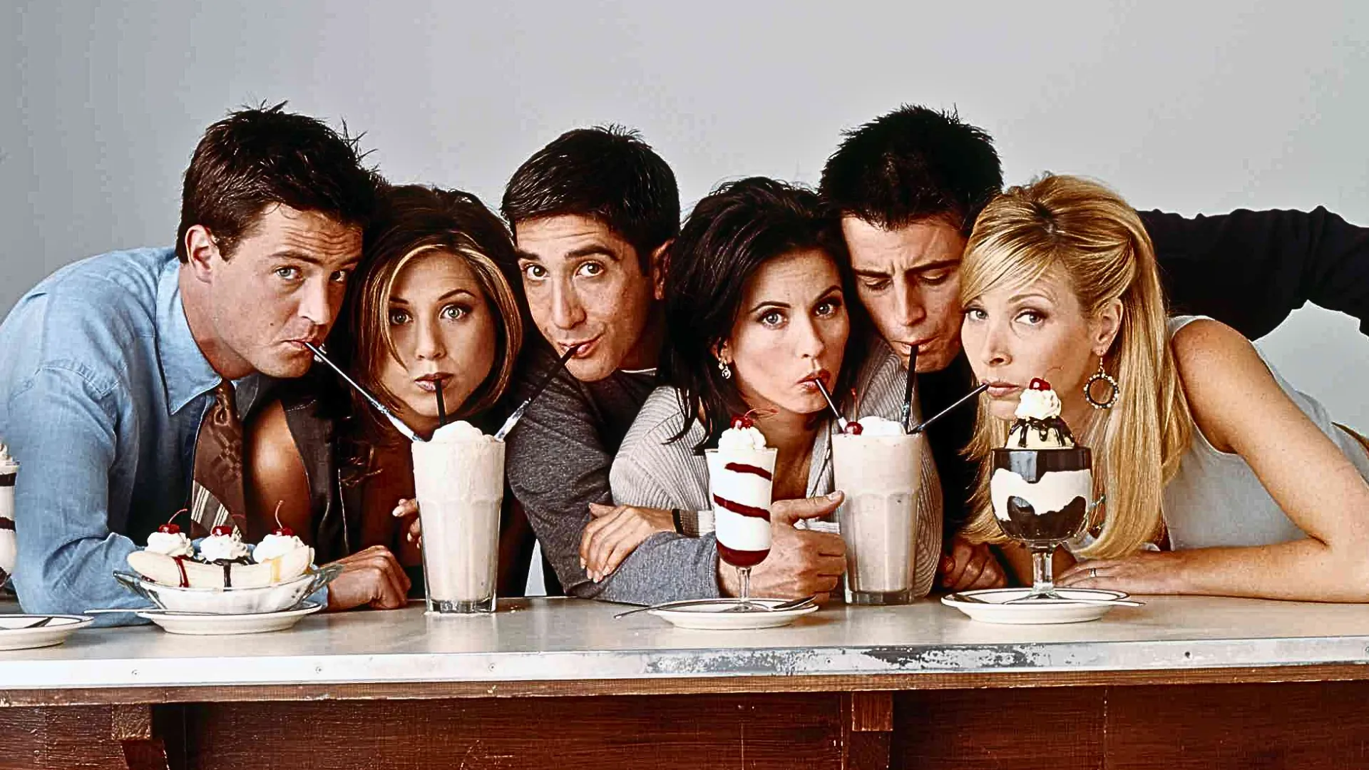 Friends Actor Reveals Not Being a Big Fan of the Show’s Theme Song, Says: “I Didn’t Have the Greatest Response”