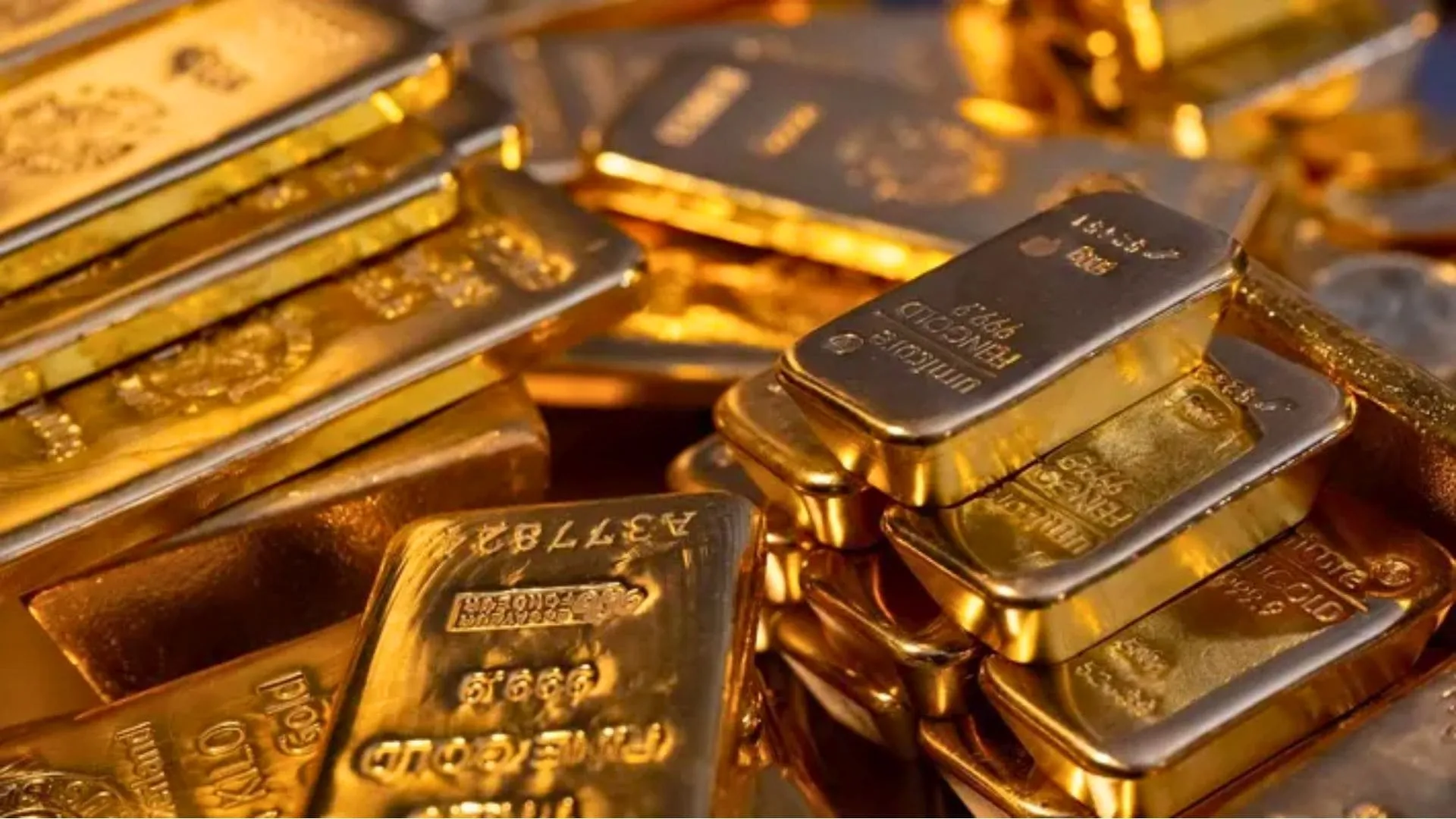 Gold Hits Record High amid US-China Trade War – What’s next for Investors?