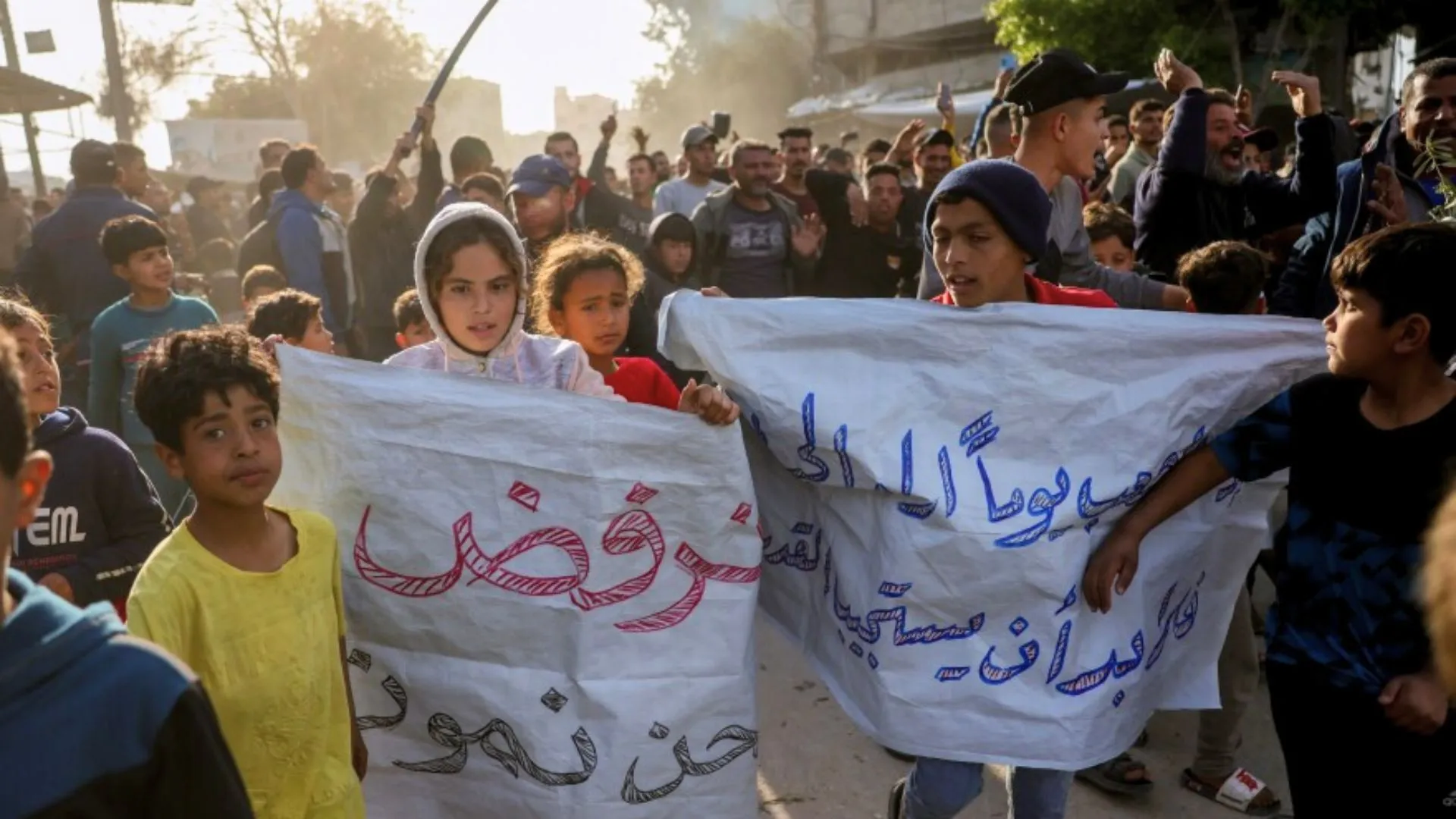 Hamas Offers To Release Hostages, Israel Plans Long-Term Stay in Gaza
