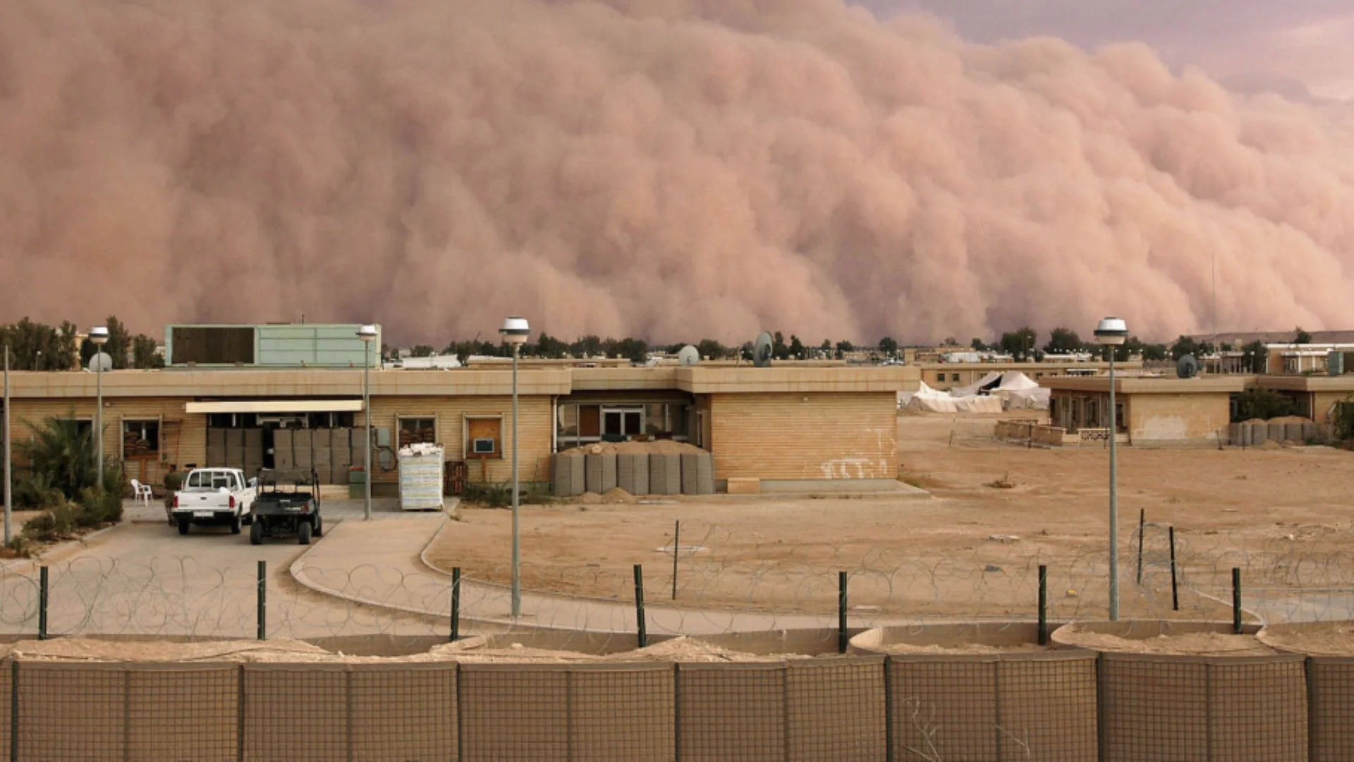 Deadly Sandstorms Strike Iraq, Hospitalizing Over 1,800 As Climate Crisis Intensifies