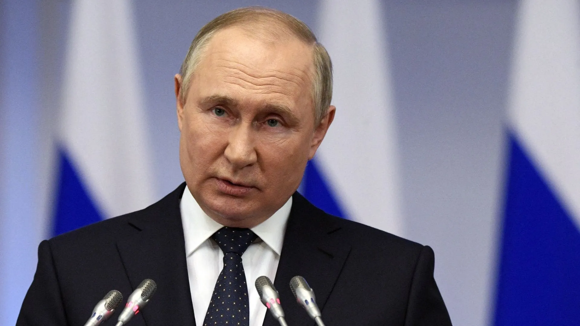 Kremlin Warns Against Expecting Quick Peace Results in Ukraine