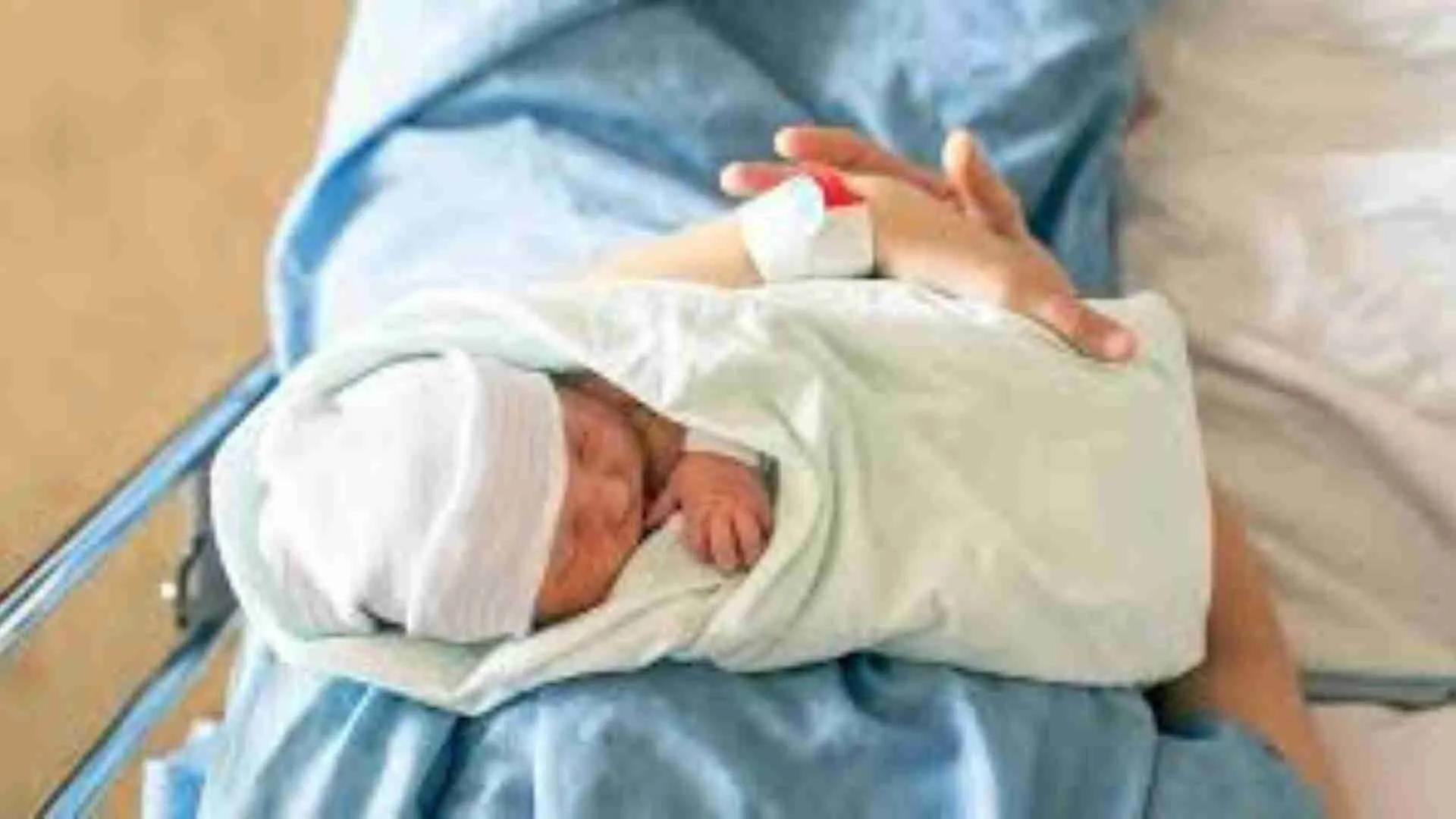 Mom Calls Her Newborn ‘Ugly’: Mother’s Crying Reaction Over Appearance