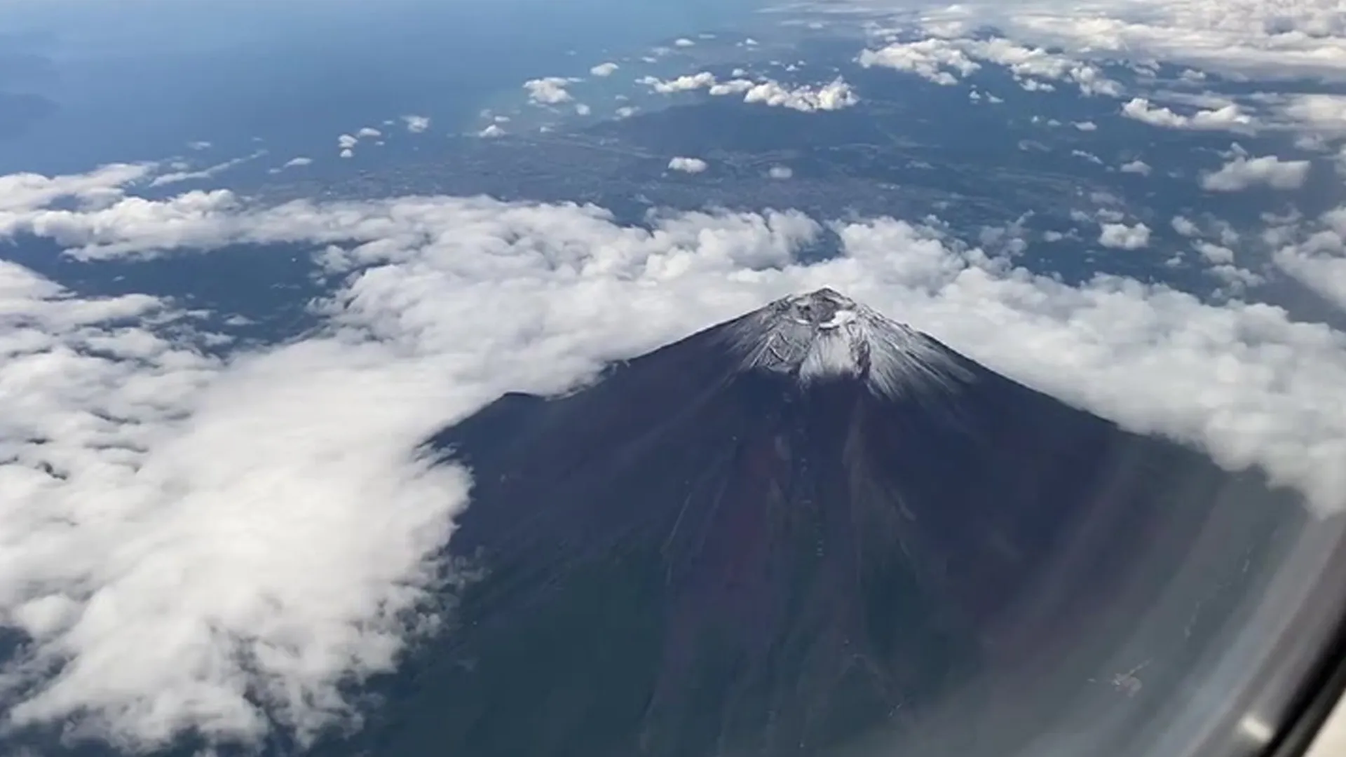 Mount Fuji Drama: Student Triggers Second Rescue Mission Over Lost Phone