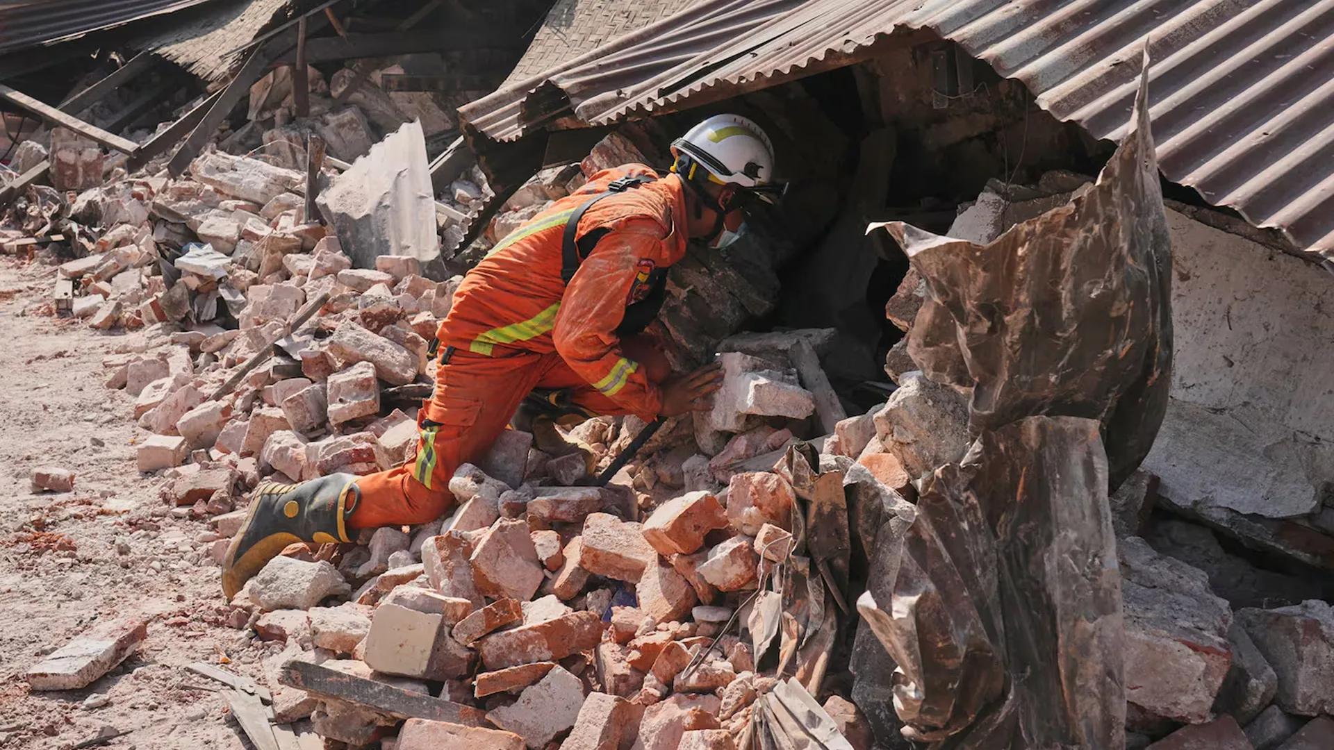 Myanmar Earthquake Miracle: Man Pulled Alive from Rubble After 108 Hours