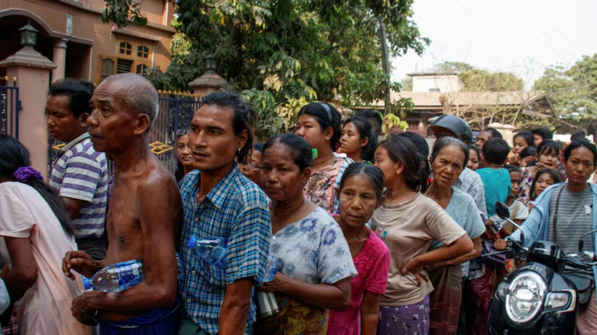 Desperate For Aid: Myanmar Quake Survivors Face Shelter, Water, And Medical Crisis UN Says