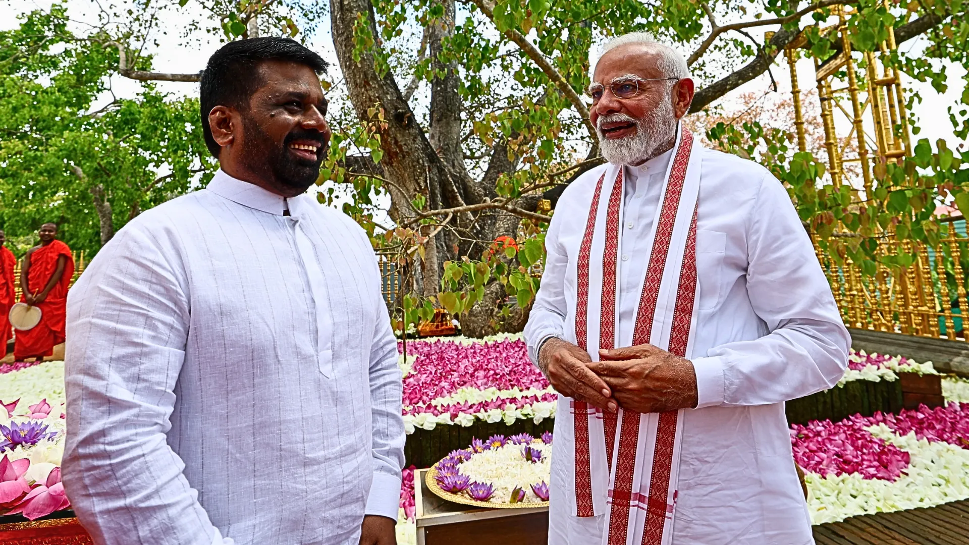 PM Modi Visits Jaya Sri Maha Bodhi Temple in Sri Lanka