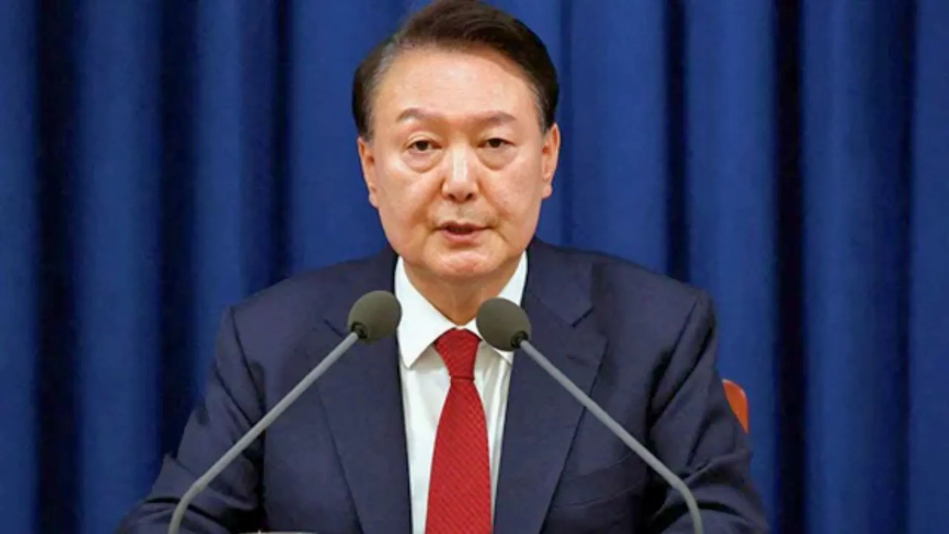 Prosecutors Raid Ex-South Korean President’s Home in Shaman Gift Scandal Inquiry
