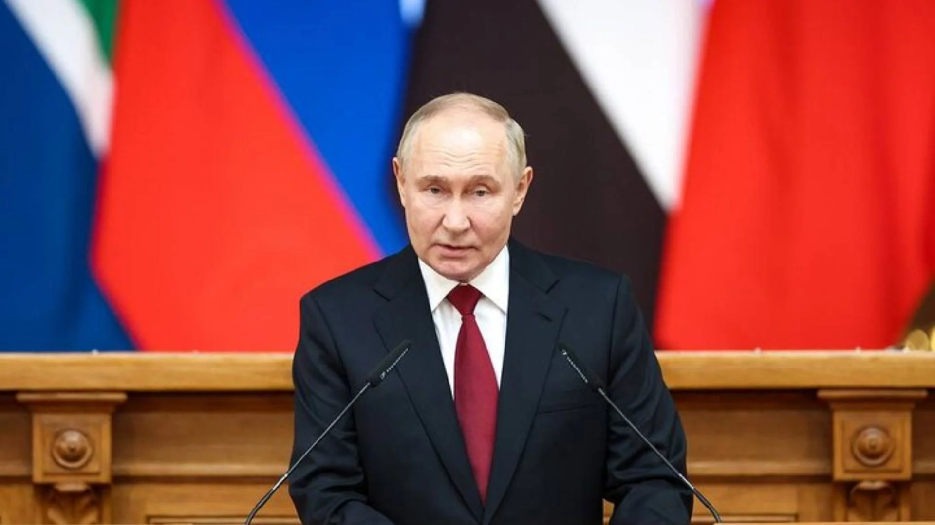 Putin Calls 30-Hour Easter Ceasefire, Dares Kyiv To Honor Truce Amid Tensions
