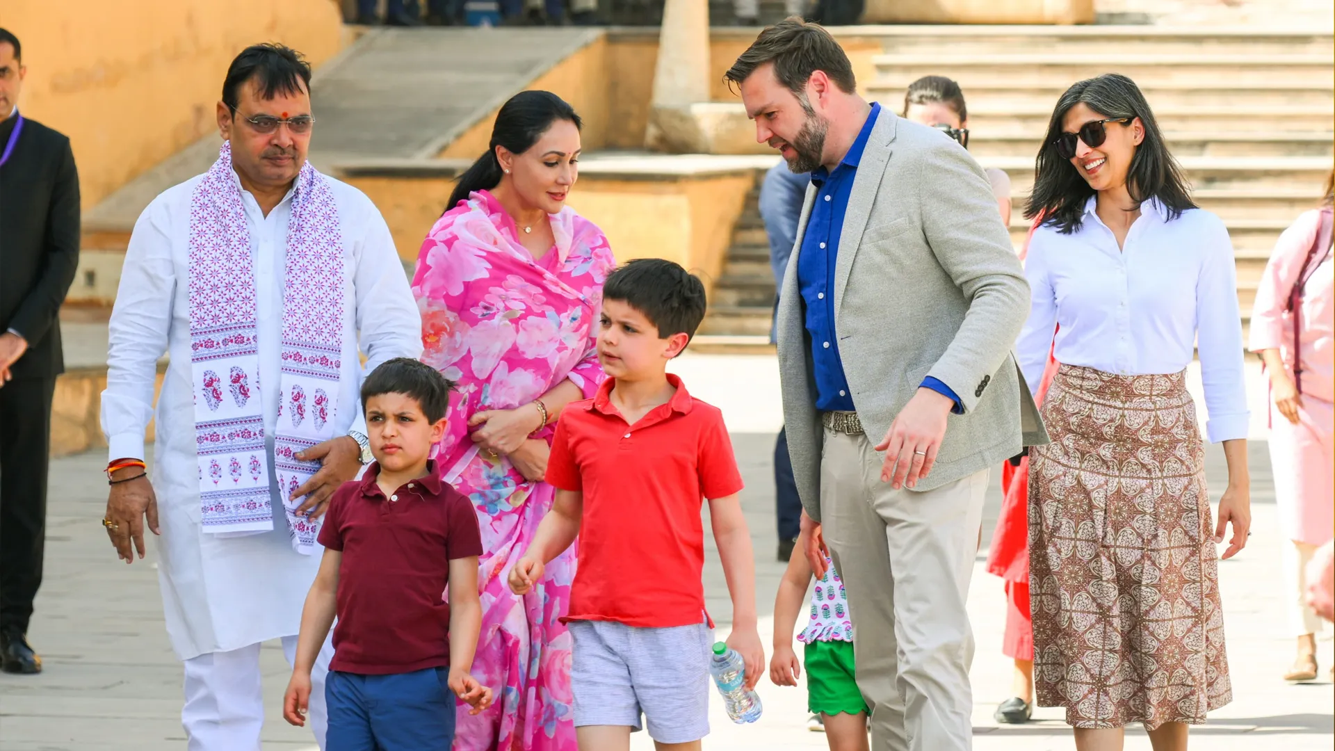 “A Rare Honour”: Rajasthan CM Greets JD Vance as US VP Visits Amber Fort