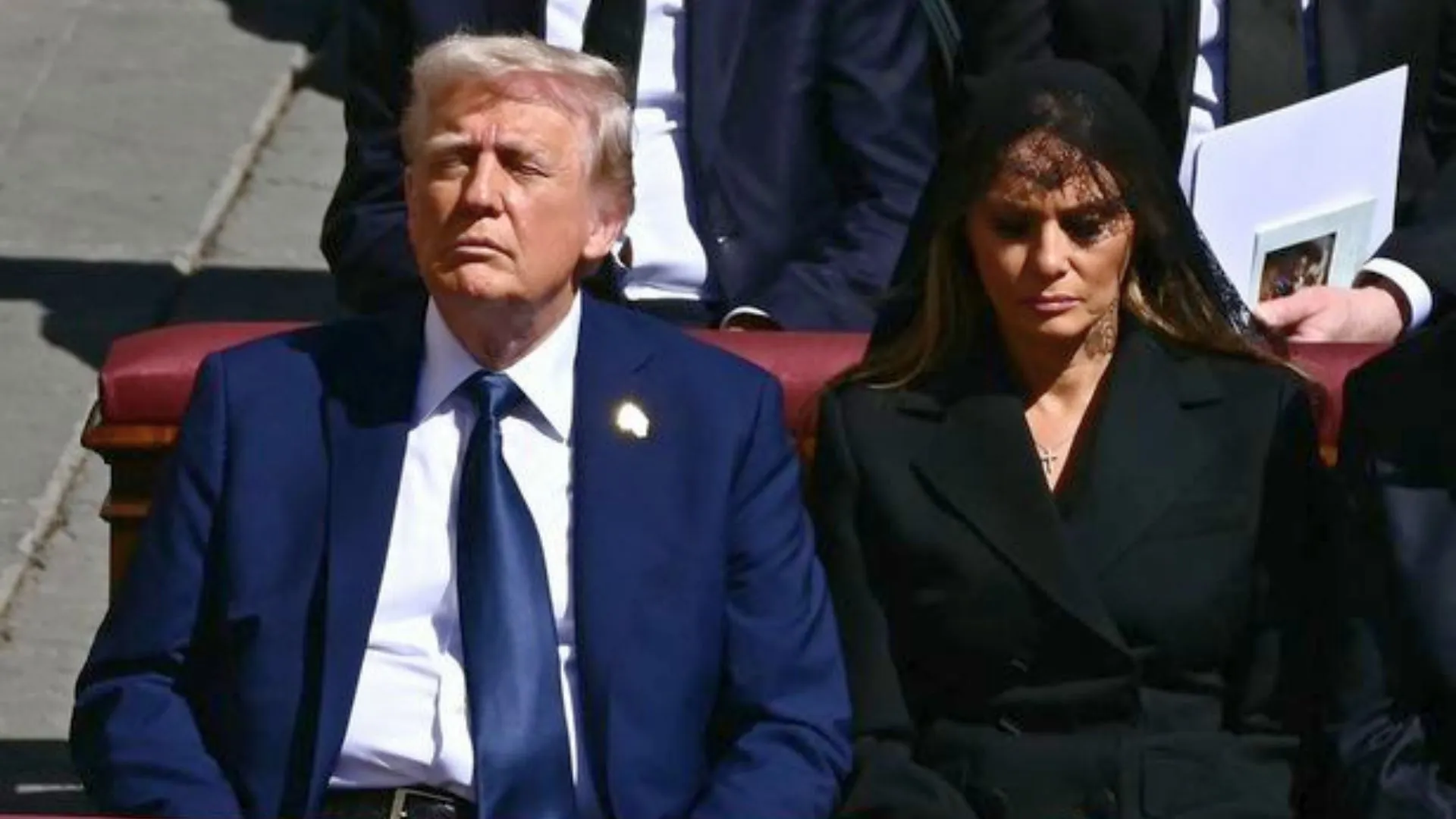 Trump Stirs Controversy with Blue Suit and Carpet Blunder at Pope’s Funeral
