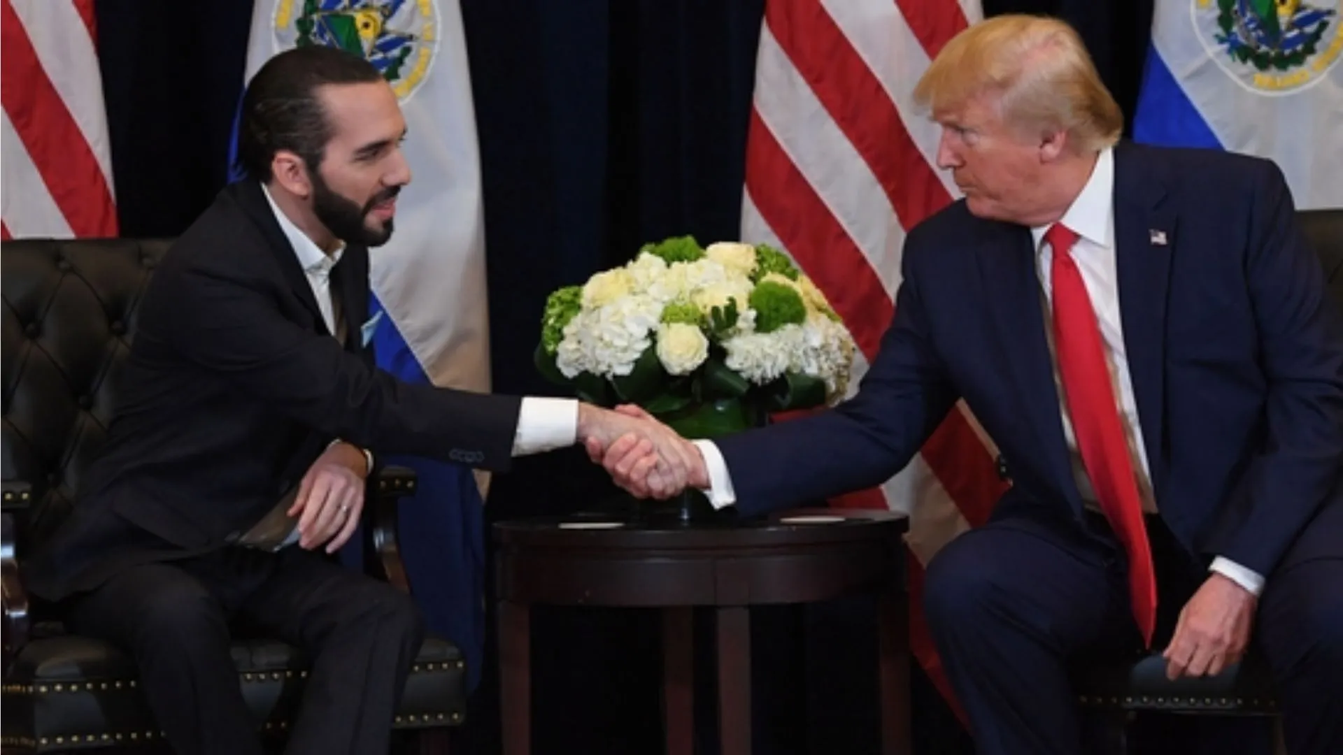 Trump to Meet Bukele as El Salvador Accepts Migrants, EU Dig Goes Viral